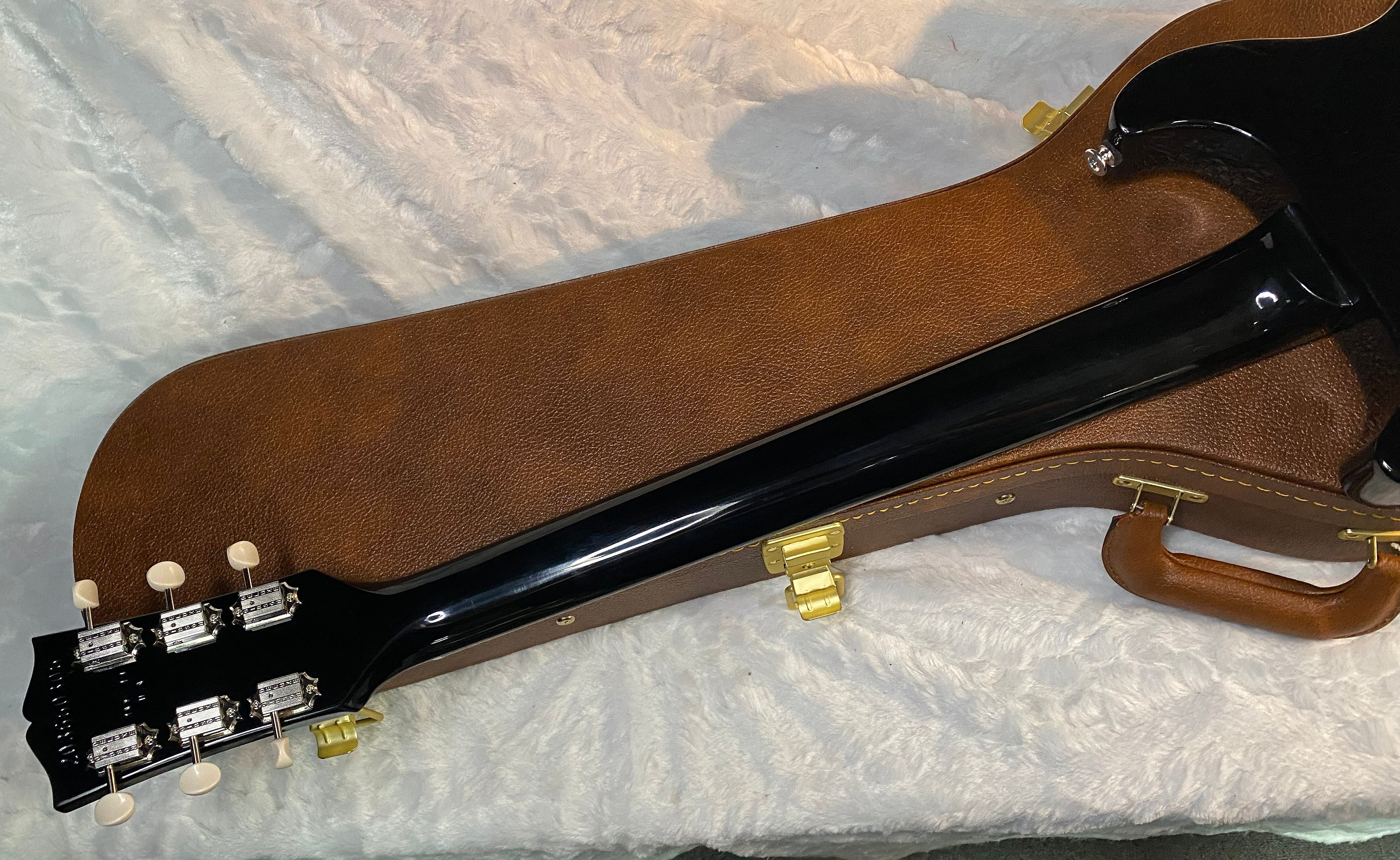 NEW! Gibson Les Paul Junior DC Double Cut - Ebony Finish - Authorized Dealer - 7.5 lbs - G06700