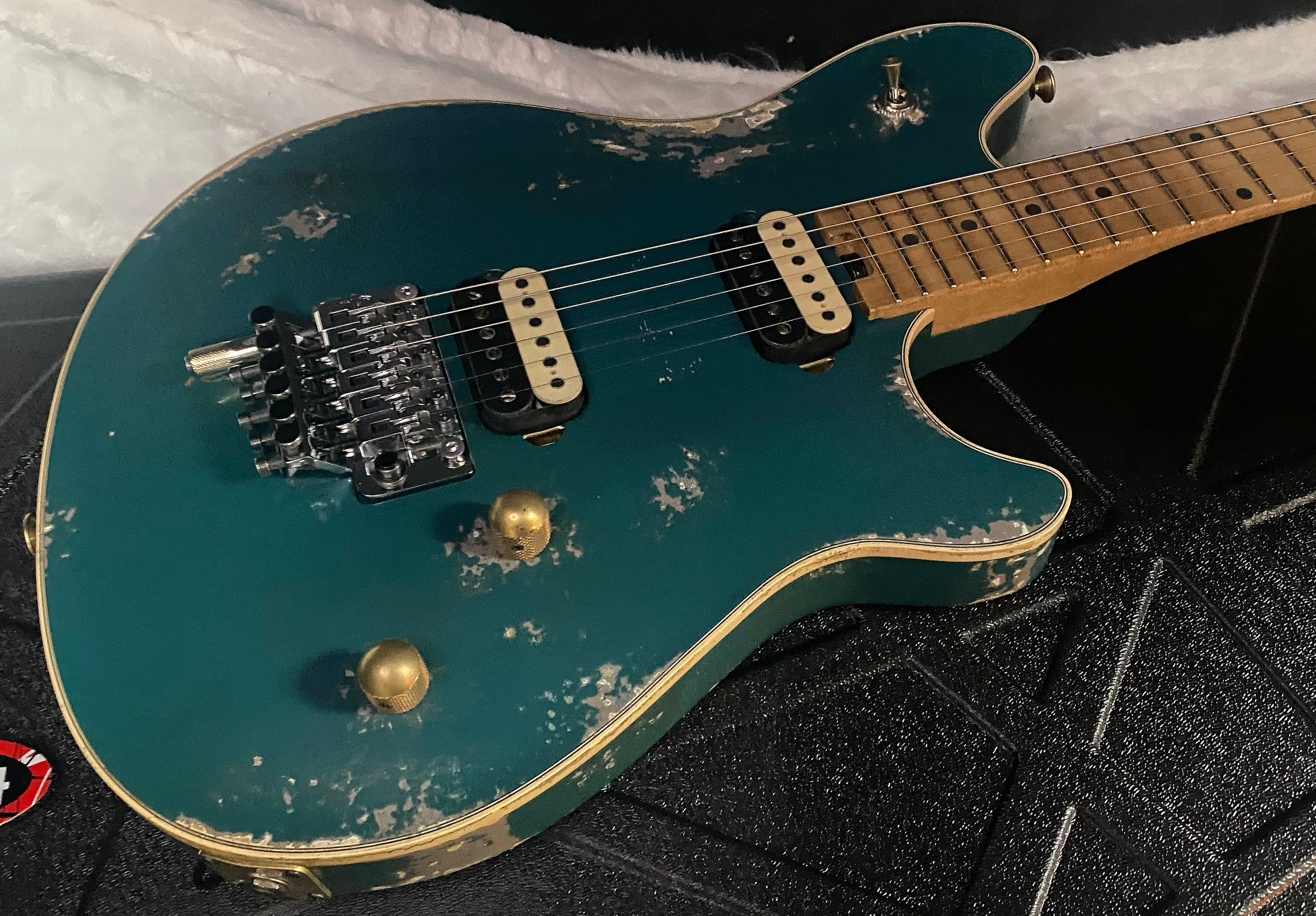 NEW! EVH Custom Shop USA Wolfgang WACF Limited Edition Relic - 2026 Dealer Event - Grey / Green - 7.6 lbs - ULTRA RARE! Authorized Dealer - G07363