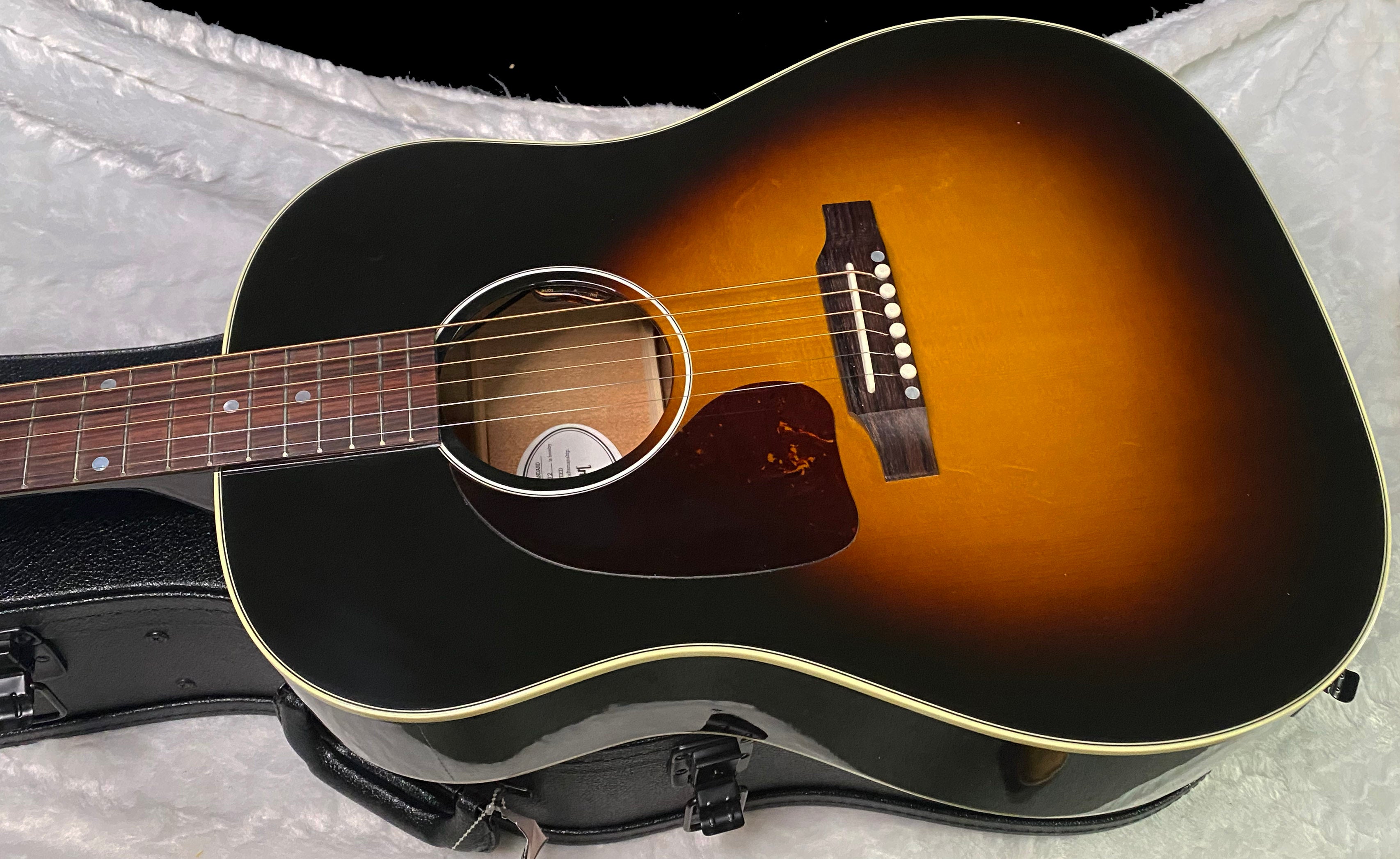 NEW! Gibson J-45 Standard Acoustic Electric Guitar - Left Handed - Vintage Sunburst - Authorized Dealer - 4.6 lbs - G07359