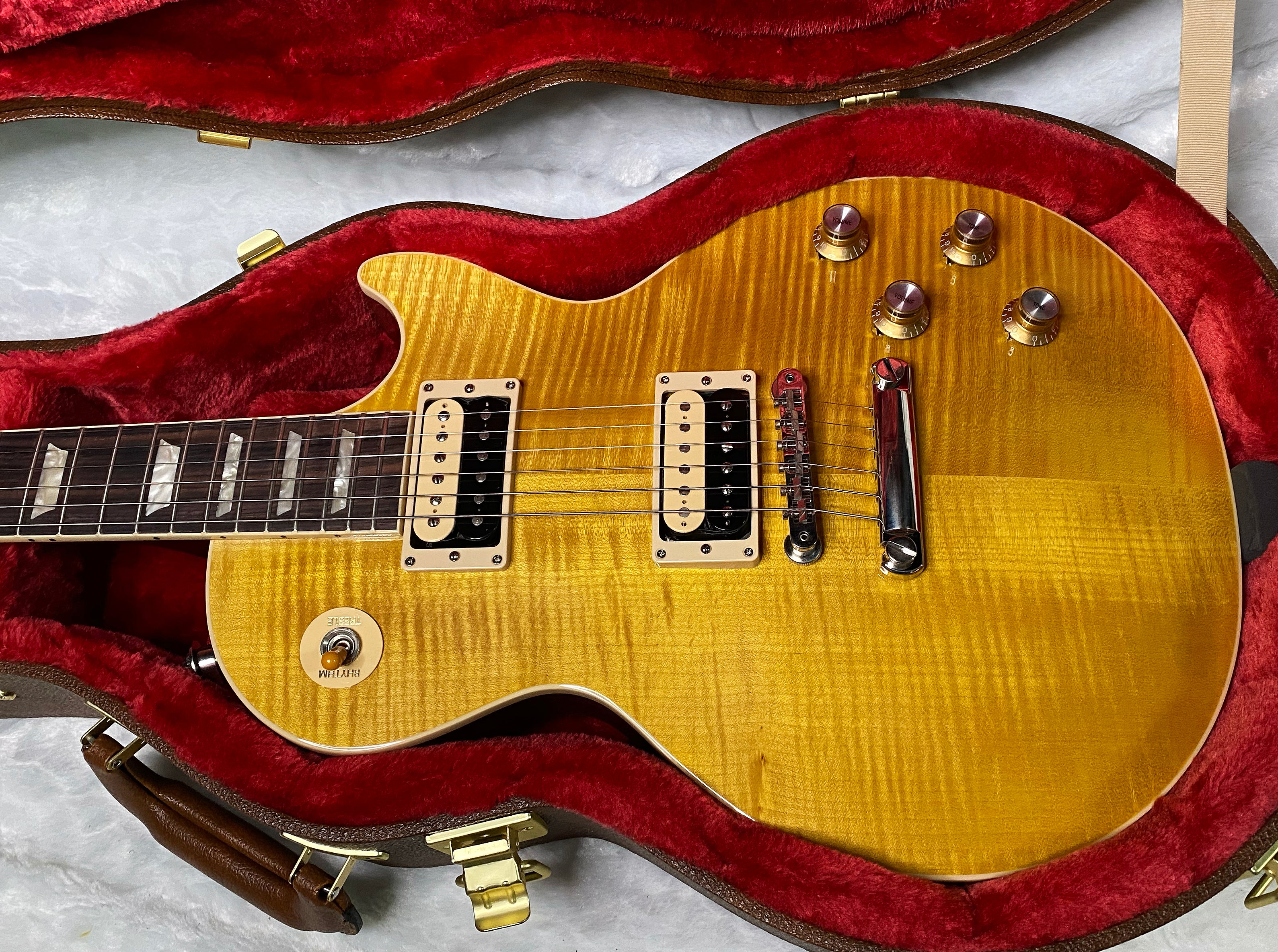 NEW ! Gibson Les Paul Slash - Appetite Burst - Beautiful Flame Top - Authorized Dealer - Only 8.5 lbs - G07355