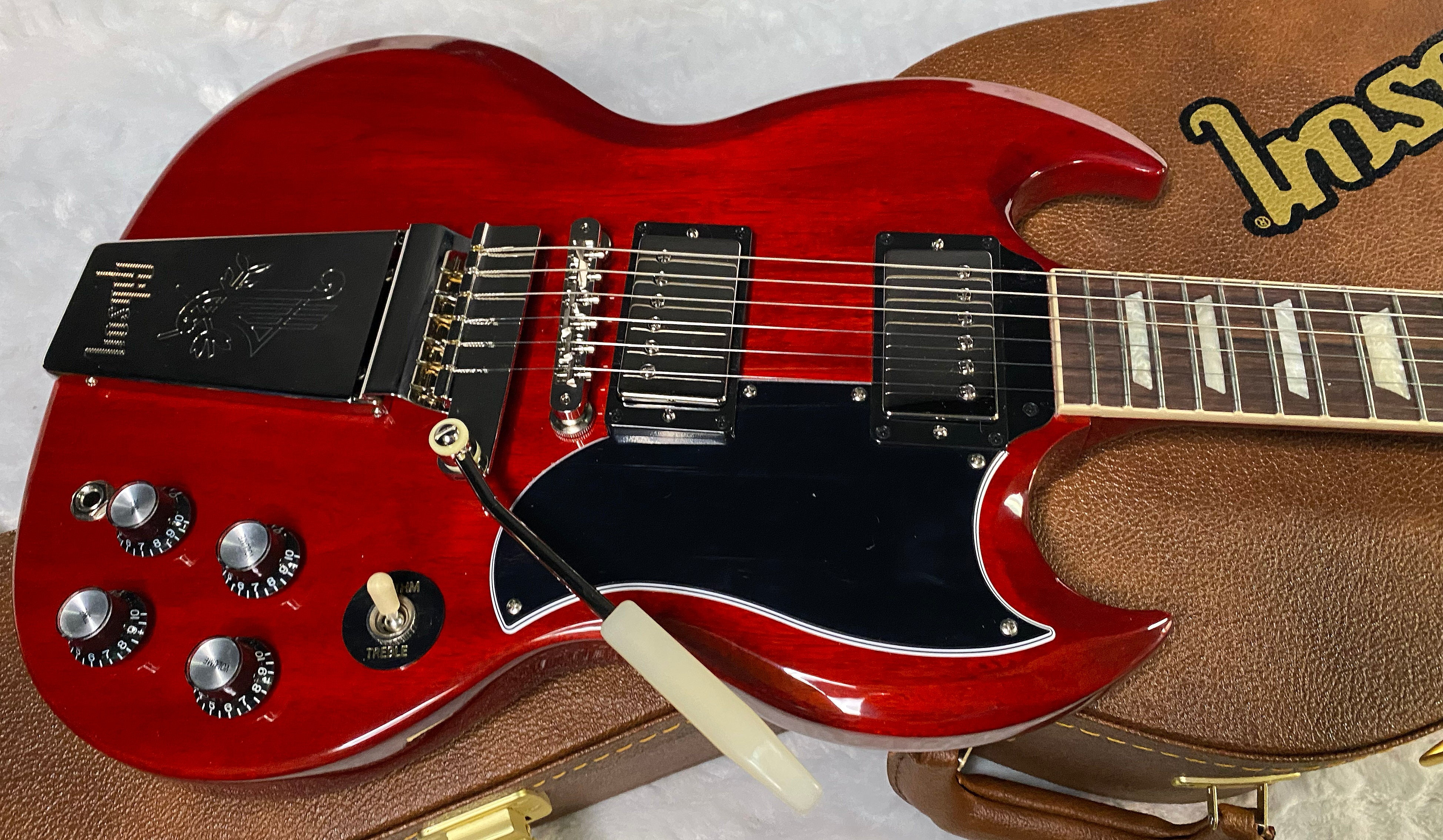 NEW! Gibson SG Standard '61 Maestro Vibrola Vintage Cherry - Only 7.2 lbs - Authorized Dealer! G06707