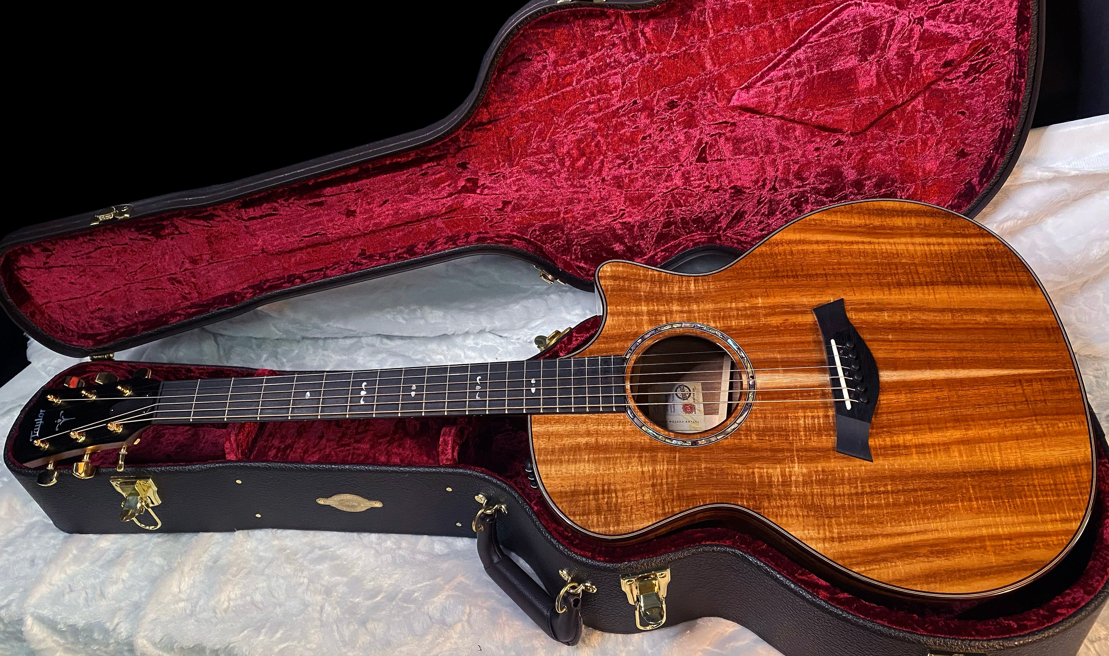 Taylor 214ce DLX Sunset Blvd Grand Auditorium Acoustic-Electric Guitar - Authorized Dealer - G05251