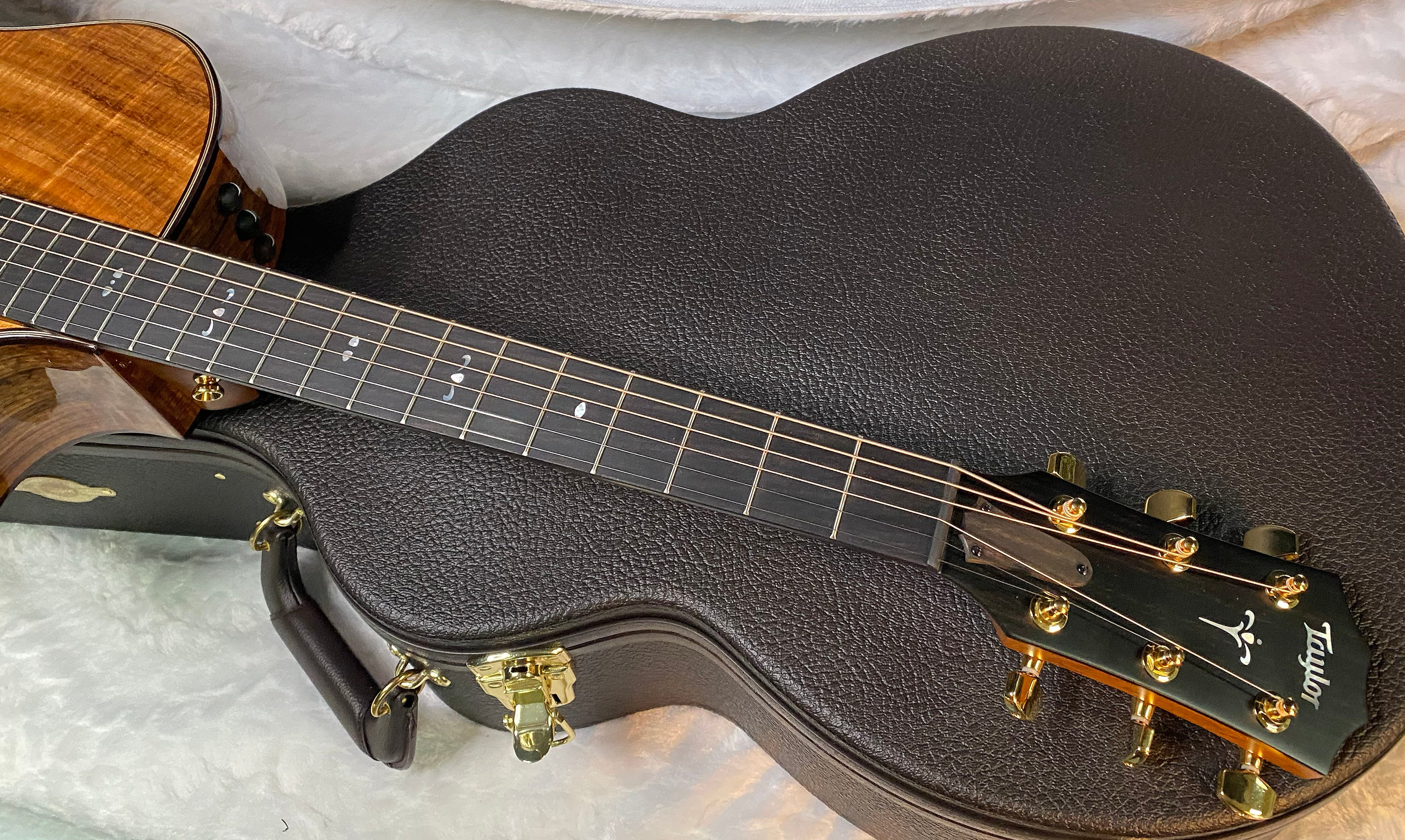 NEW! Taylor Custom 724ce Acoustic-Electric Guitar - Natural Gloss - AAAAA Hand Picked Koa - WOW! Authorized Dealer - G05888