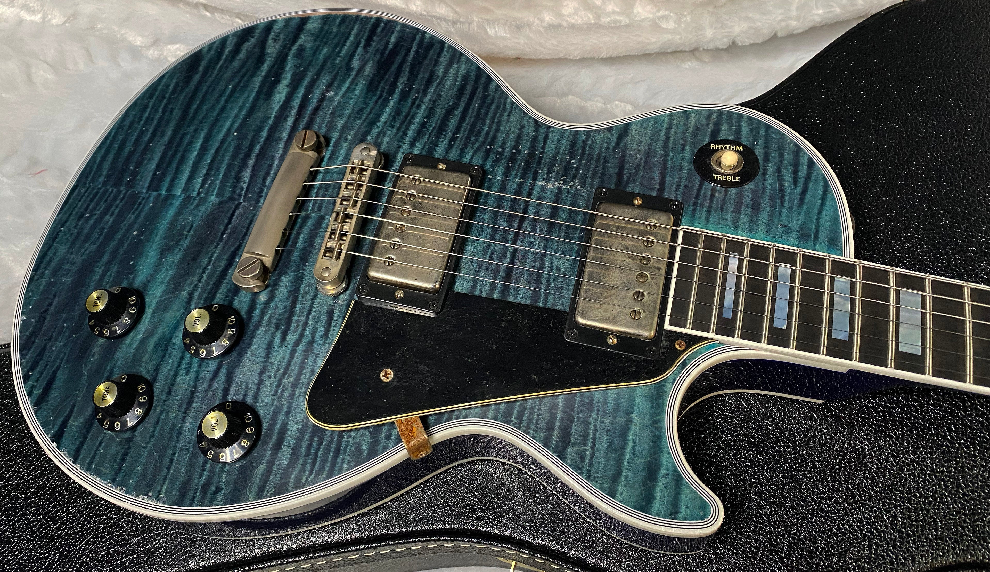 NEW! Gibson Custom Les Paul Custom AAAA Figured Monster Maple Top - Nordic Blue, Heavy Aging - 8.4lbs - G06743
