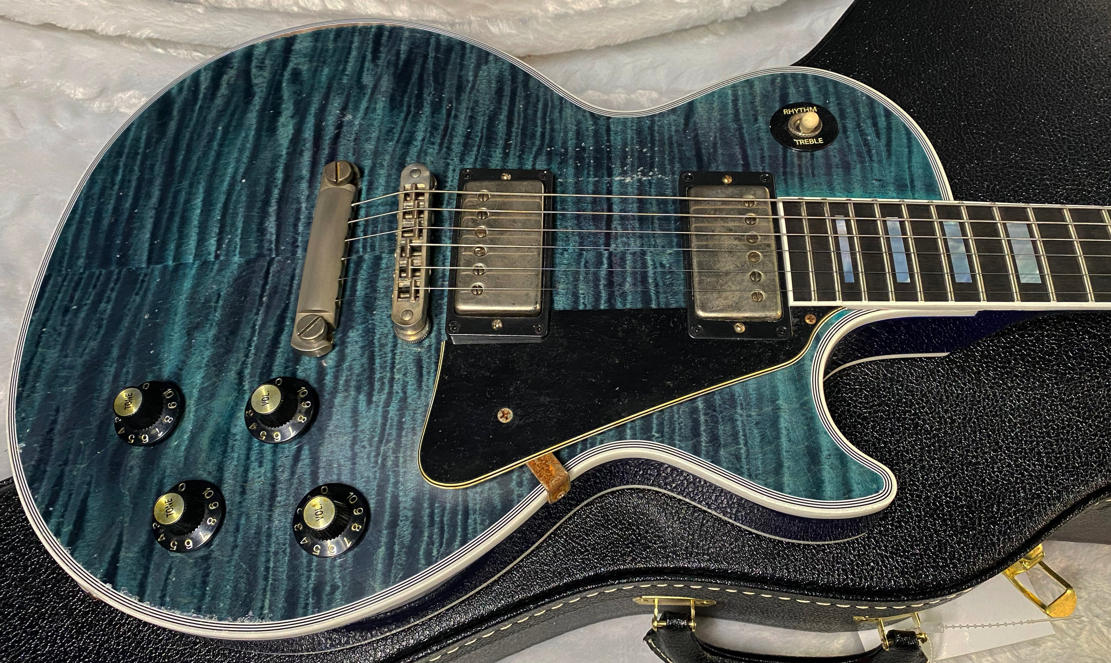 NEW! Gibson Custom Les Paul Custom AAAA Figured Monster Maple Top - Nordic Blue, Heavy Aging - 8.4lbs - G06743