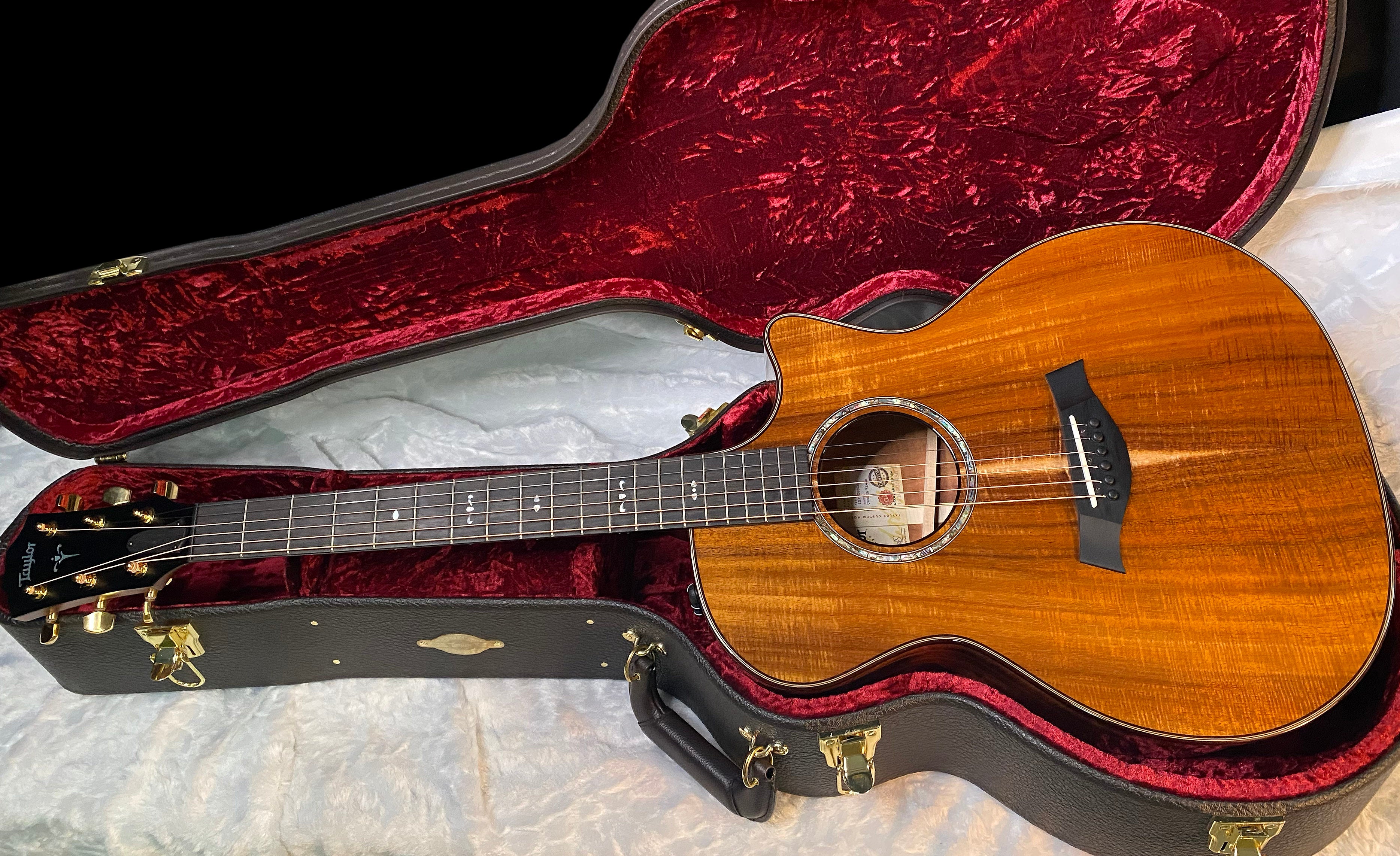 NEW! Taylor Custom 724ce Acoustic-Electric Guitar - Natural Gloss - AAAAA Hand Picked Koa - WOW! Authorized Dealer - G05892