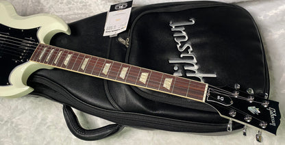 NEW ! Gibson SG Standard - Classic White Finish - Original Gibson Leather Gig Bag - Authorized Dealer - Only 6.7lbs - G07306