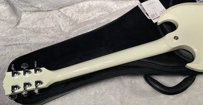 NEW ! Gibson SG Standard - Classic White Finish - Original Gibson Leather Gig Bag - Authorized Dealer - Only 6.7lbs - G07306