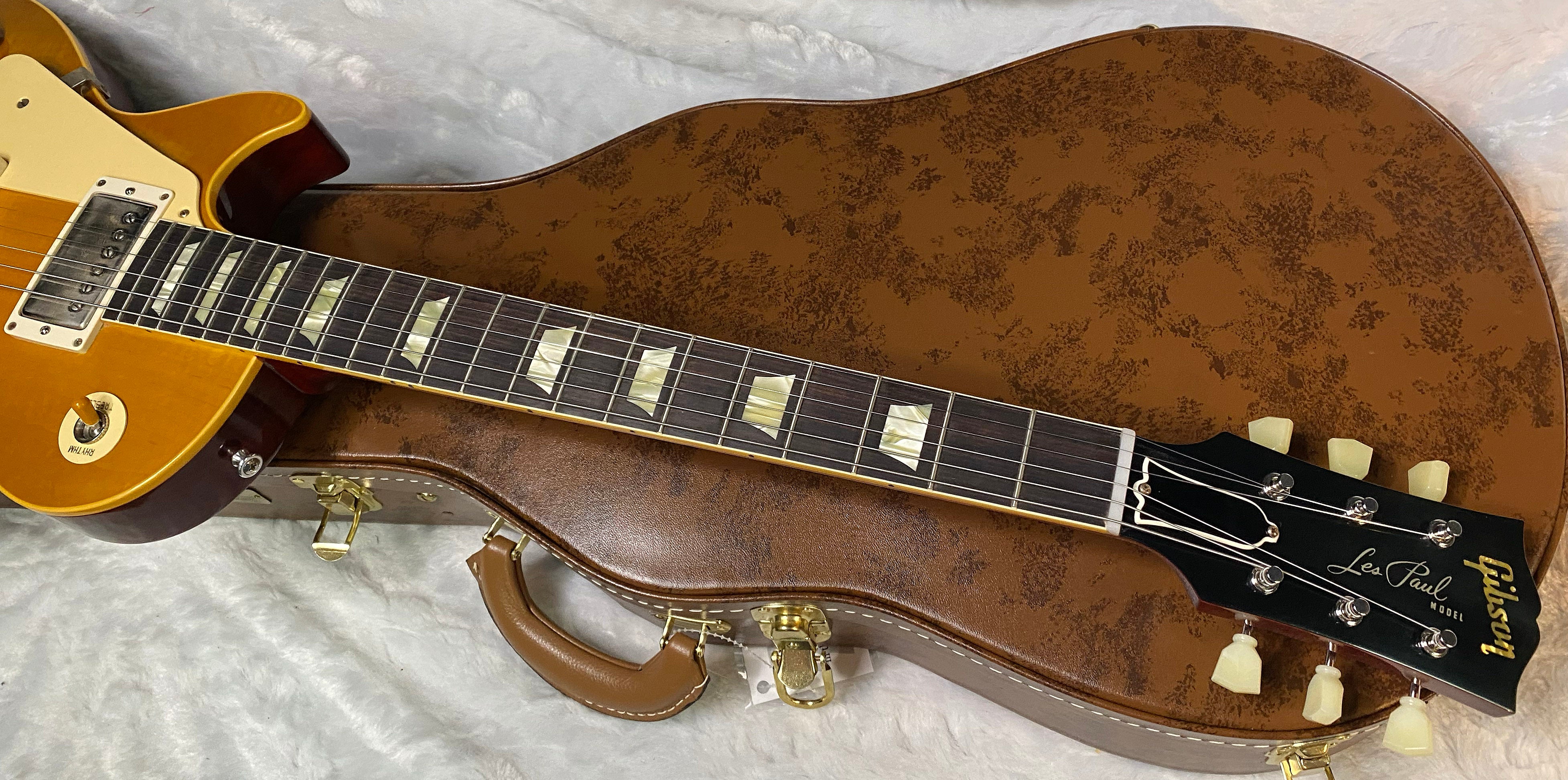 NEW ! Gibson Custom Shop '58 Les Paul Standard 1958 - Lemon Burst VOS - Subtle Flame! - Left Handed - Authorized Dealer -8.75lbs - G06711