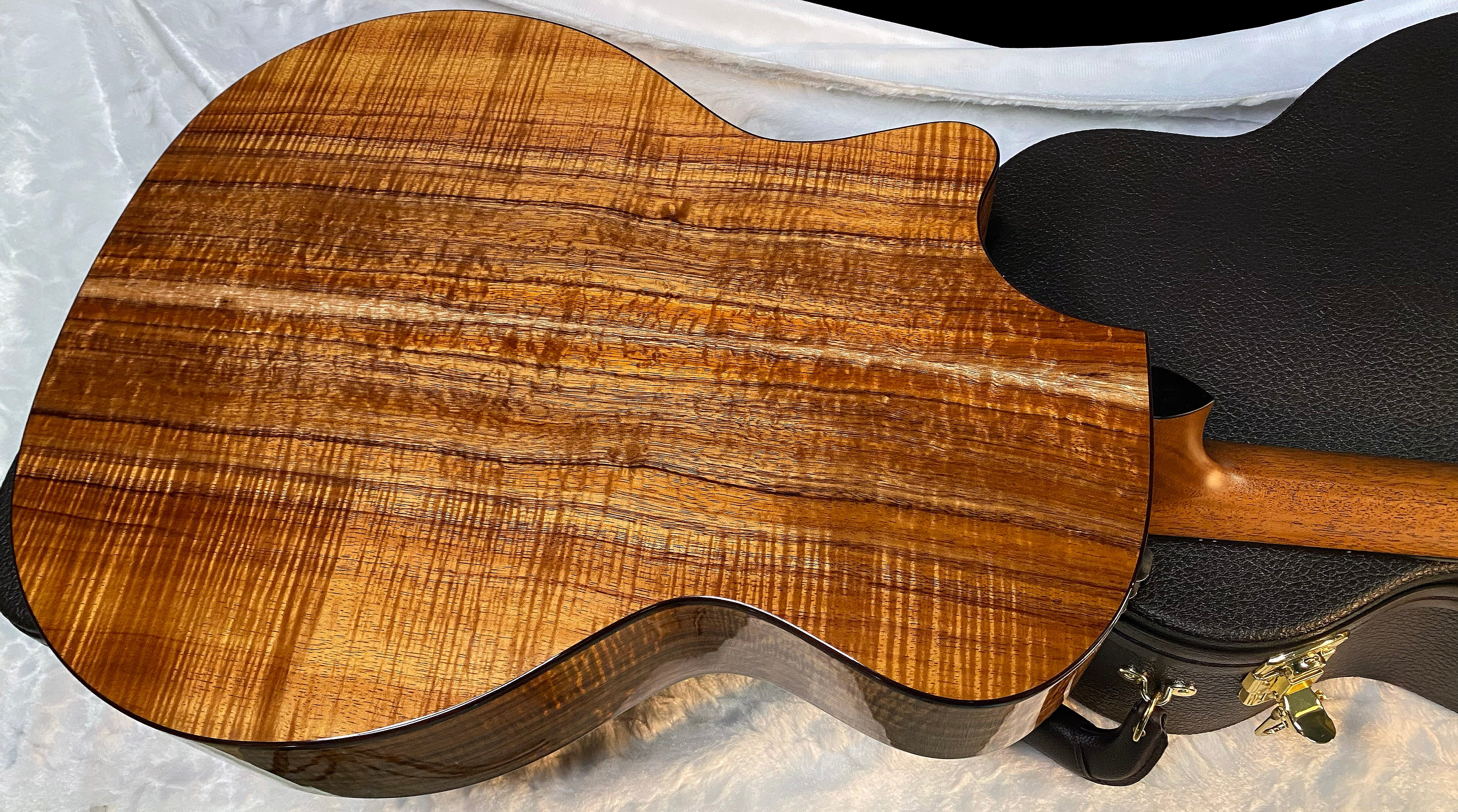 NEW! Taylor Custom 724ce Acoustic-Electric Guitar - Natural Gloss - AAAAA Hand Picked Koa - WOW! Authorized Dealer - G05889