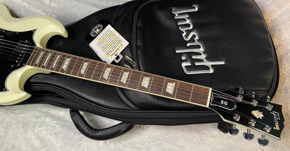 NEW ! Gibson SG Standard - Classic White Finish - Original Gibson Leather Gig Bag - Authorized Dealer - Only 6.75 lbs - G06716