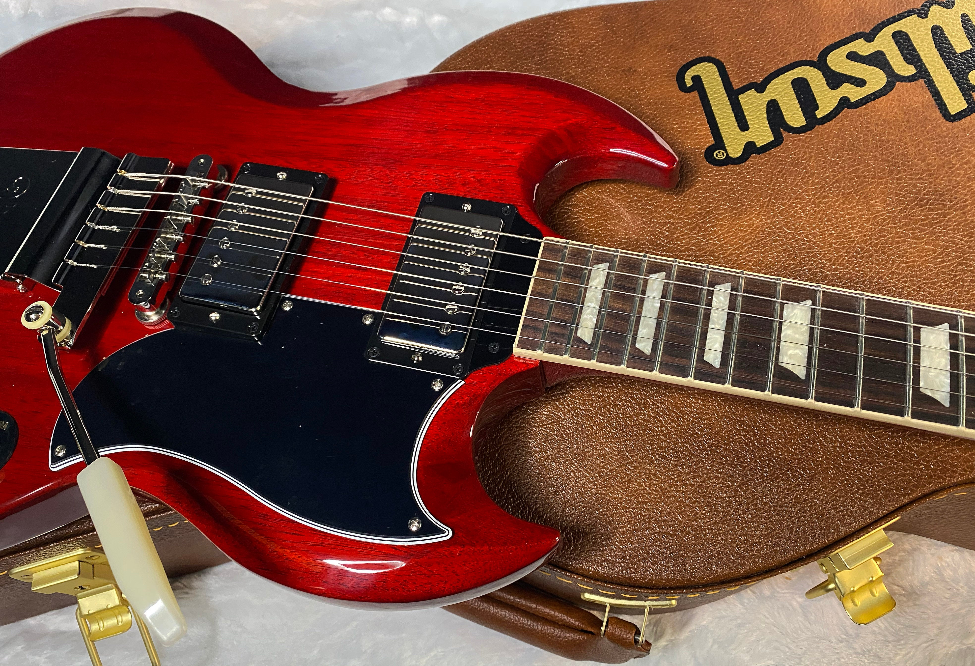 NEW! Gibson SG Standard '61 Maestro Vibrola Vintage Cherry - Only 7.1 lbs - Authorized Dealer! G06709