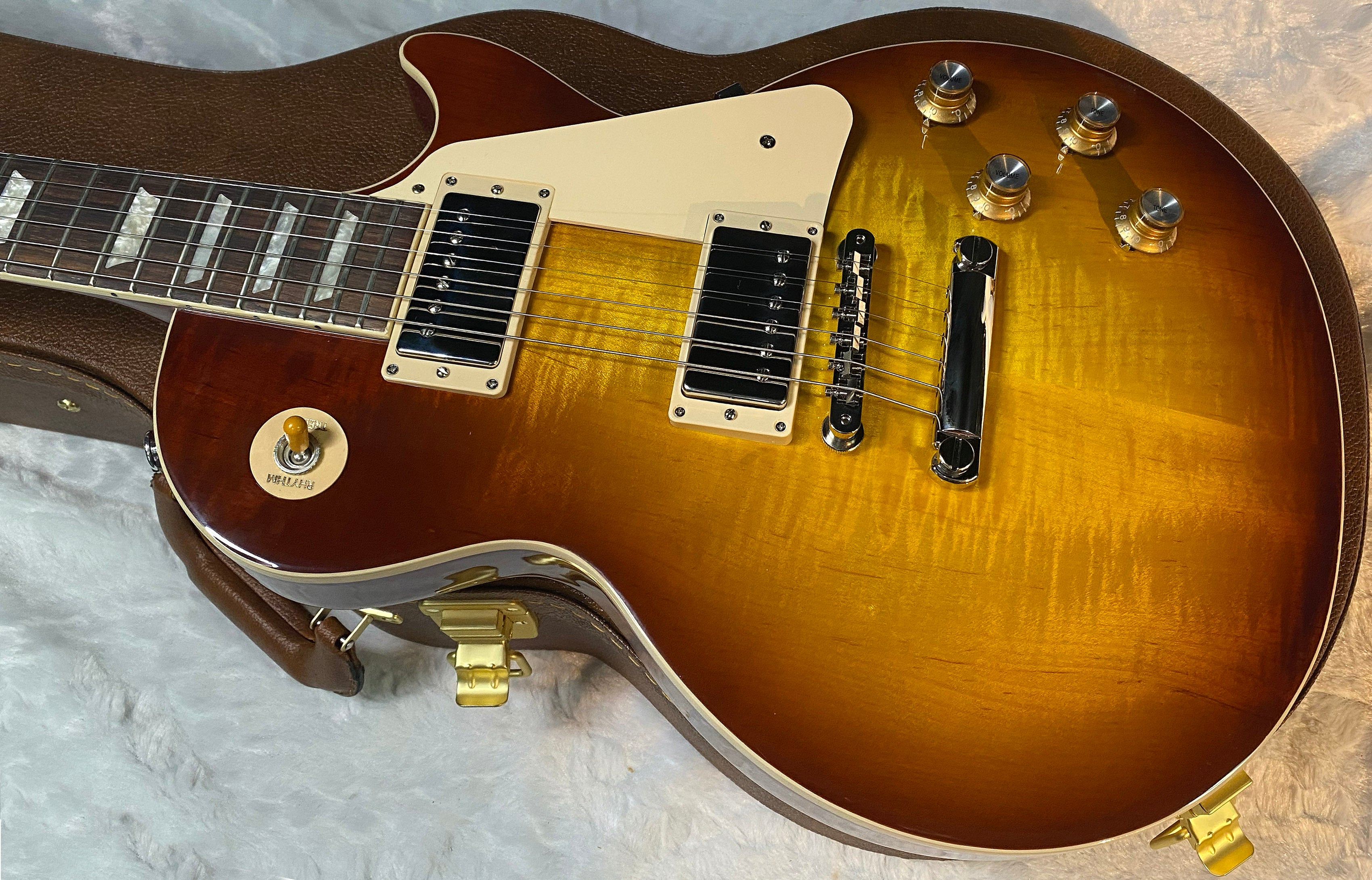 NEW! Gibson Les Paul 60's Standard Iced Tea - Authorized Dealer - Beautiful Flame Maple Top - 9.35 lbs - G06736