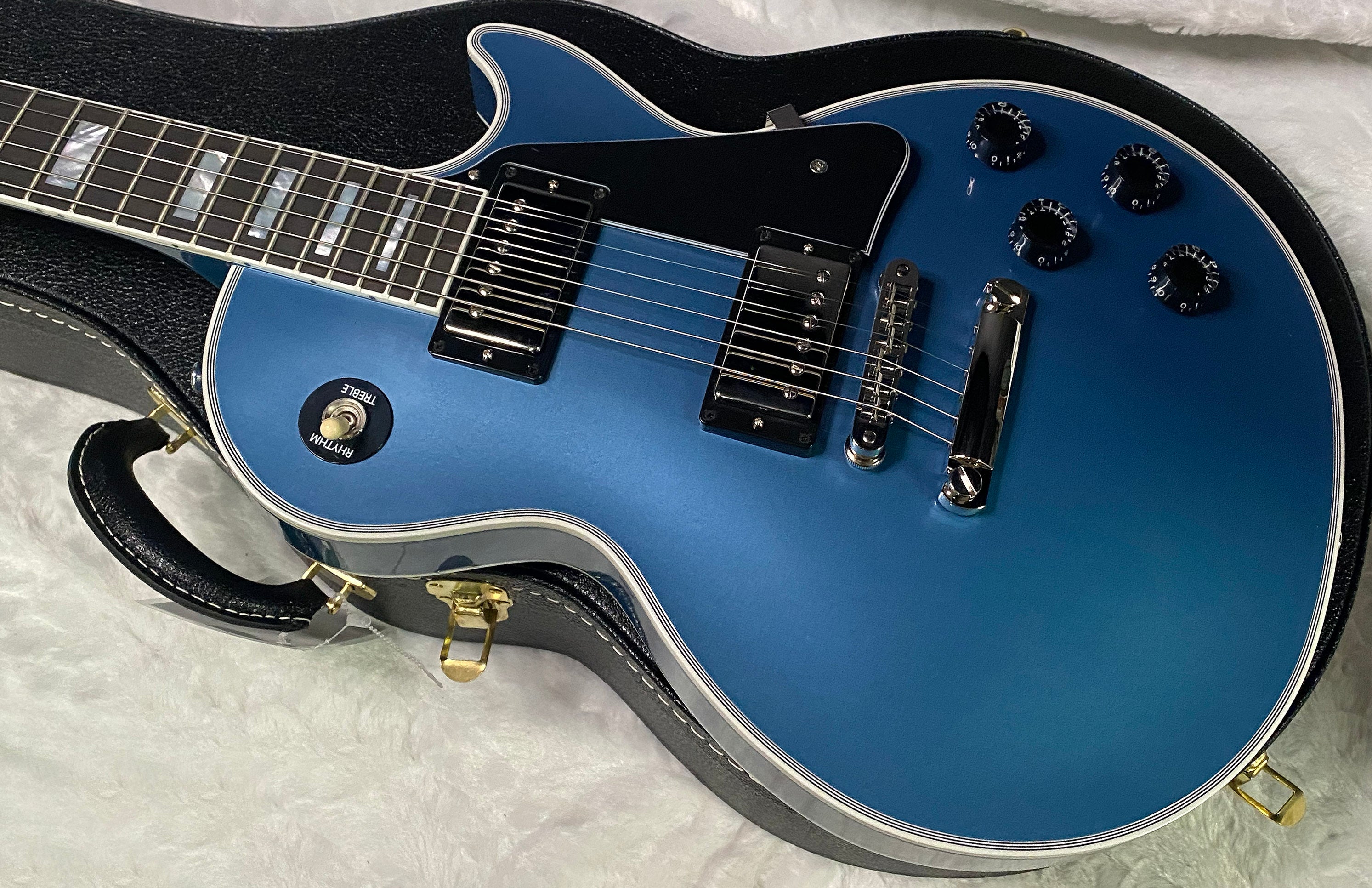 NEW! Gibson Les Paul Custom - Pelham Blue VOS - Dealer Select - Ebony Board - Authorized Dealer - Only 9.65 lbs - G07384