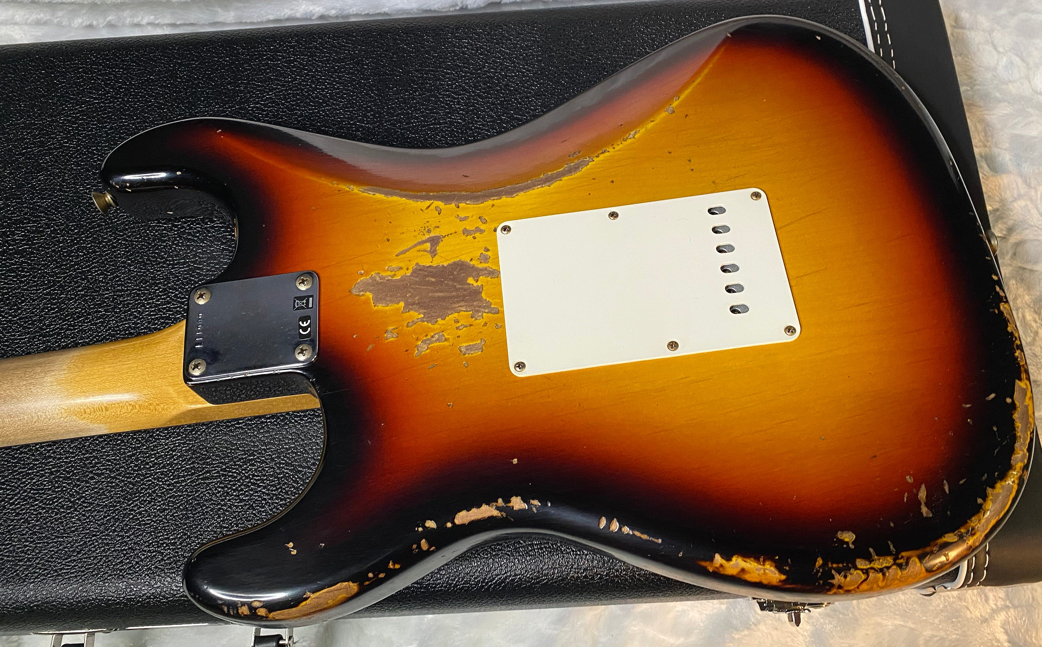 NEW! Fender Custom Shop Limited Edition '64 L-Series Stratocaster Heavy Relic Faded Aged 3-Tone Sunburst - Authorized Dealer - 7.75lbs - G05905