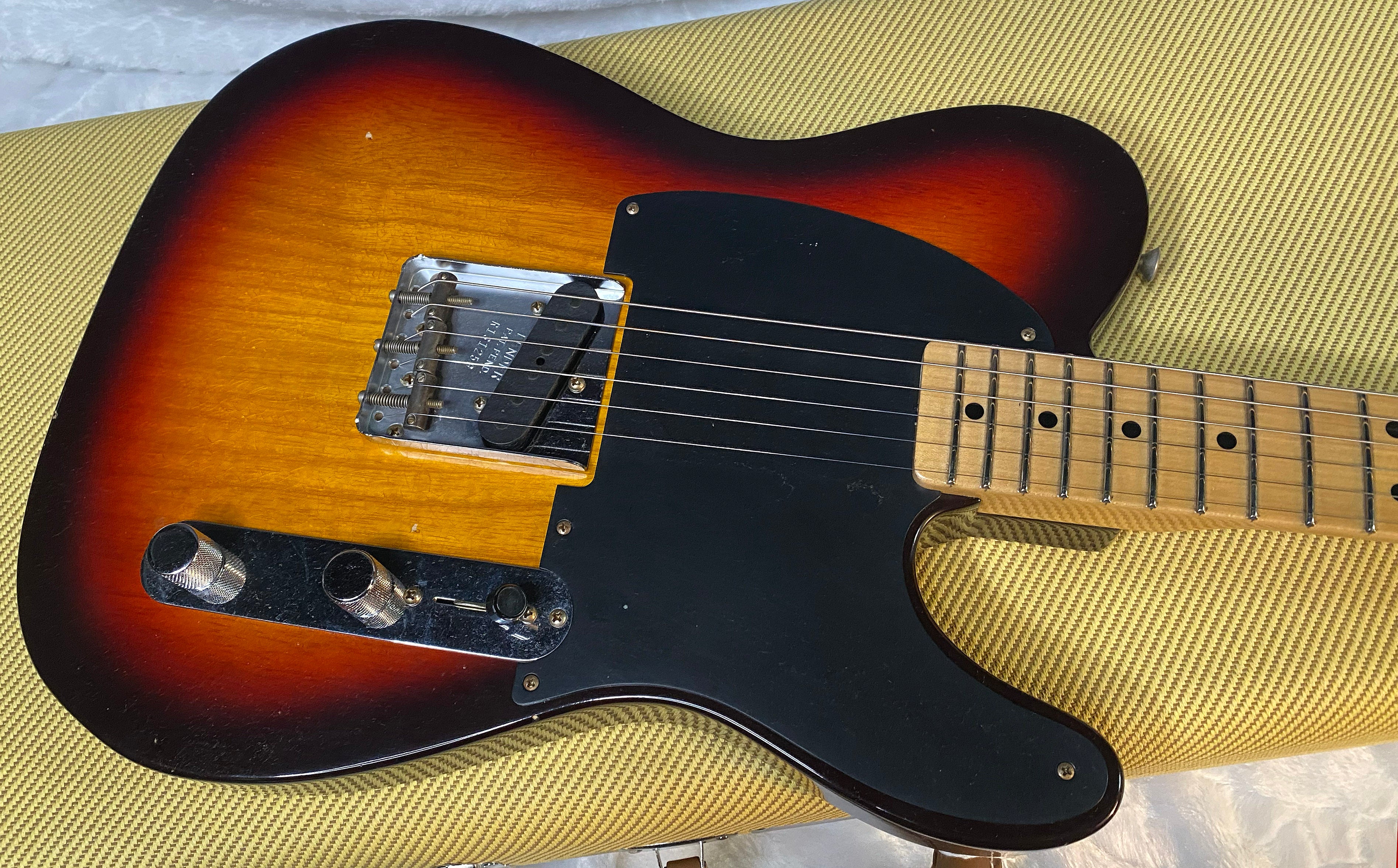 NEW! Fender '52 Journeyman Relic Limited Edition Esquire - Handwound PU's - Custom Shop - Authorized Dealer - Chocolate 3-Tone Sunburst - 7.8 lbs - G05906