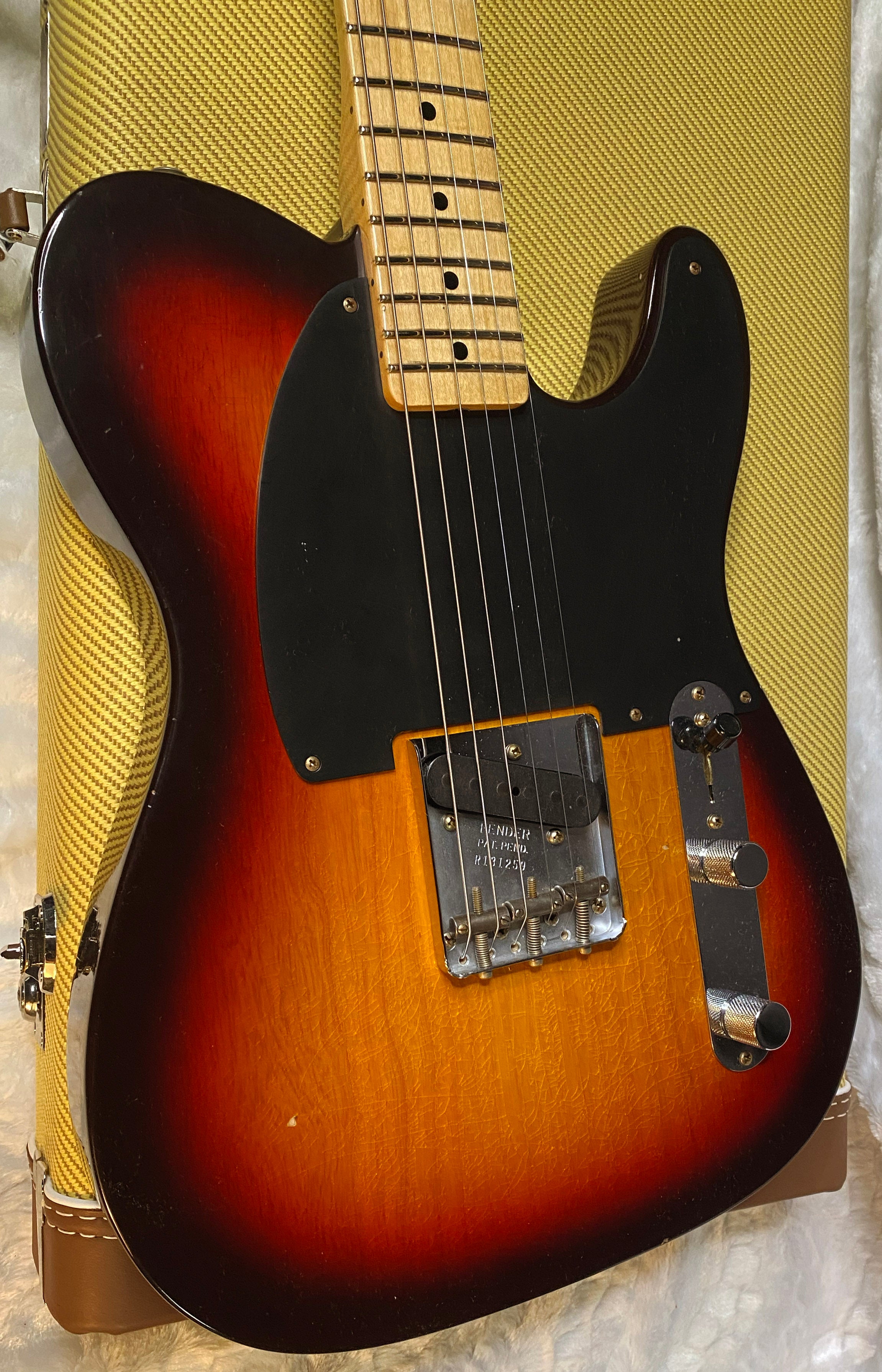 NEW! Fender '52 Journeyman Relic Limited Edition Esquire - Handwound PU's - Custom Shop - Authorized Dealer - Chocolate 3-Tone Sunburst - 7.8 lbs - G05906