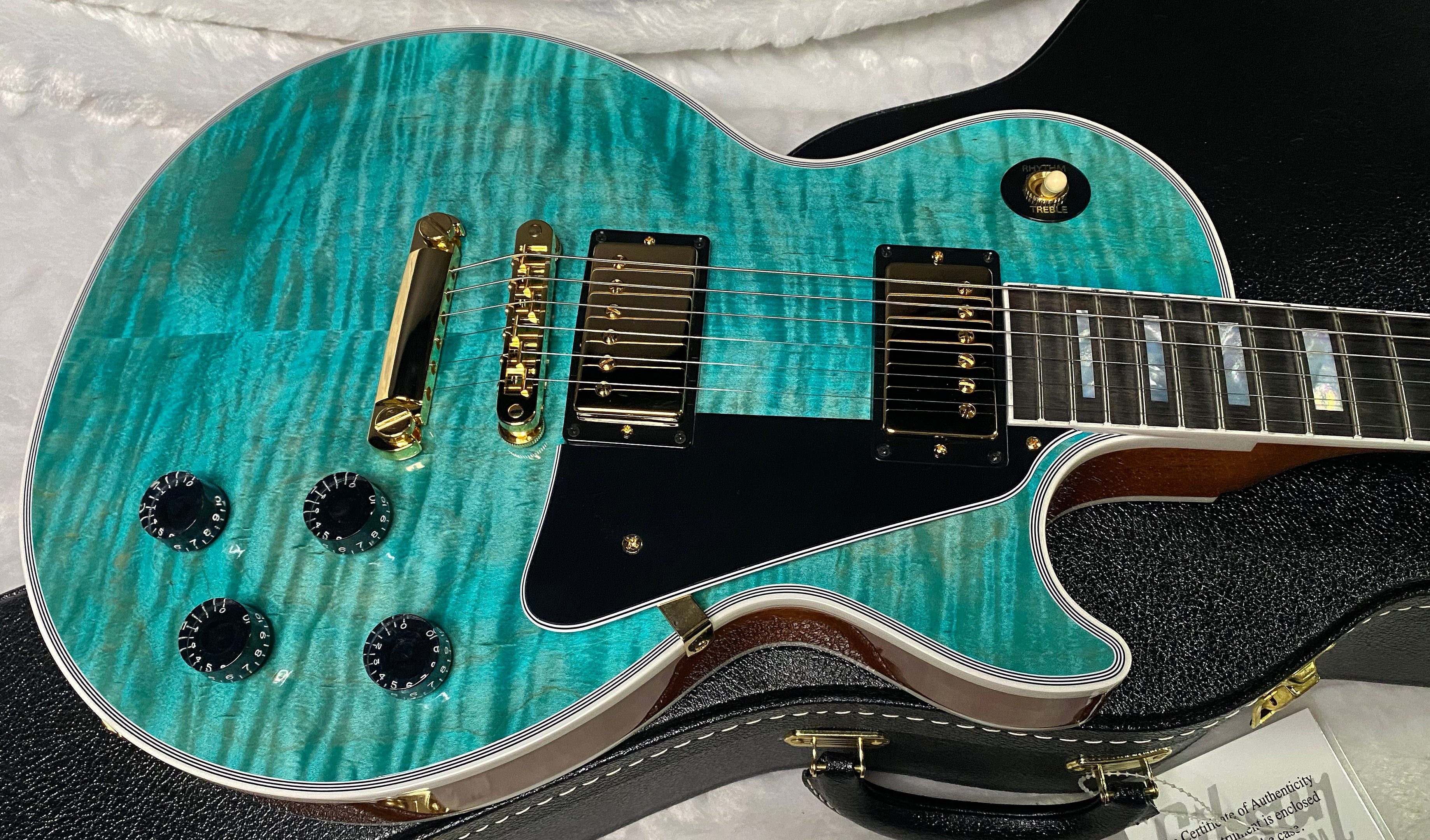 NEW! Gibson Dealer Select Custom Shop Les Paul Custom AAA Flame Top - Aqua Blue - Authorized Dealer - WOW! 8.2 lbs - G07380