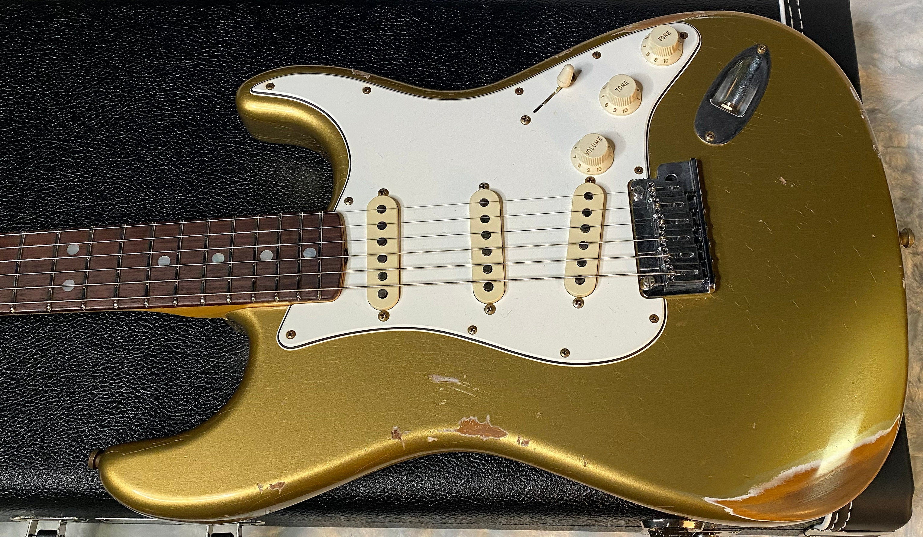 NEW! Fender Custom Shop 2025 NAMM Limited Edition Stratocaster PRO Relic - HLE Gold - Authorized Dealer - 7.6lbs - G05912
