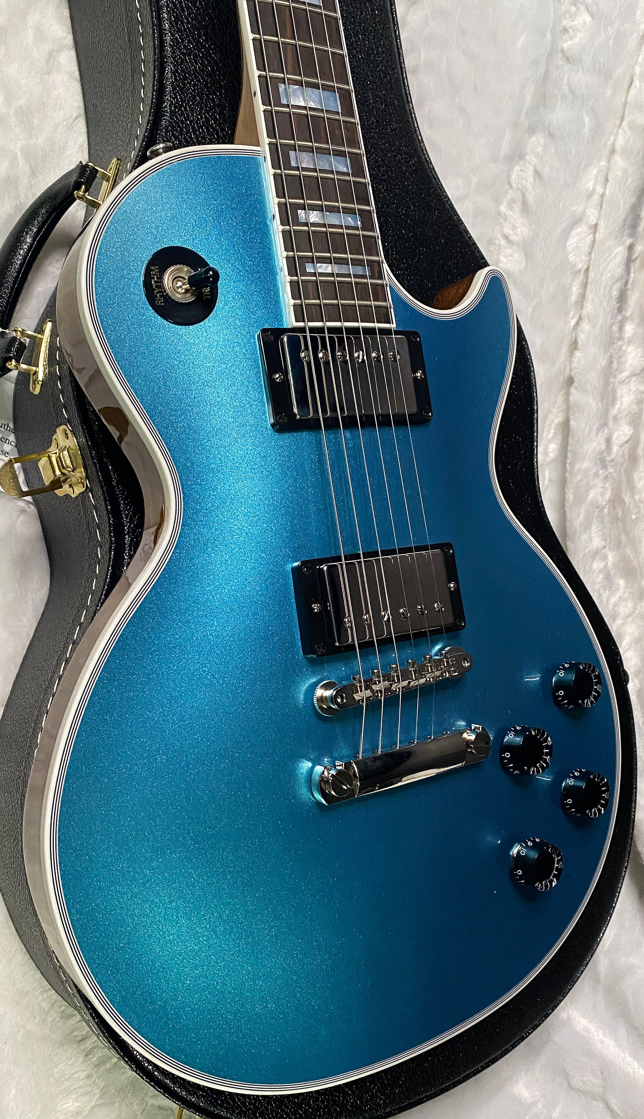 NEW! Gibson Les Paul Custom Axcess - One Of A Kind - ABSOLUTELY KILLER Flame Underneath Ice Blue Sparkle Finish! Only 7.5 lbs - Stinger Headstock - Authorized Dealer - G07381