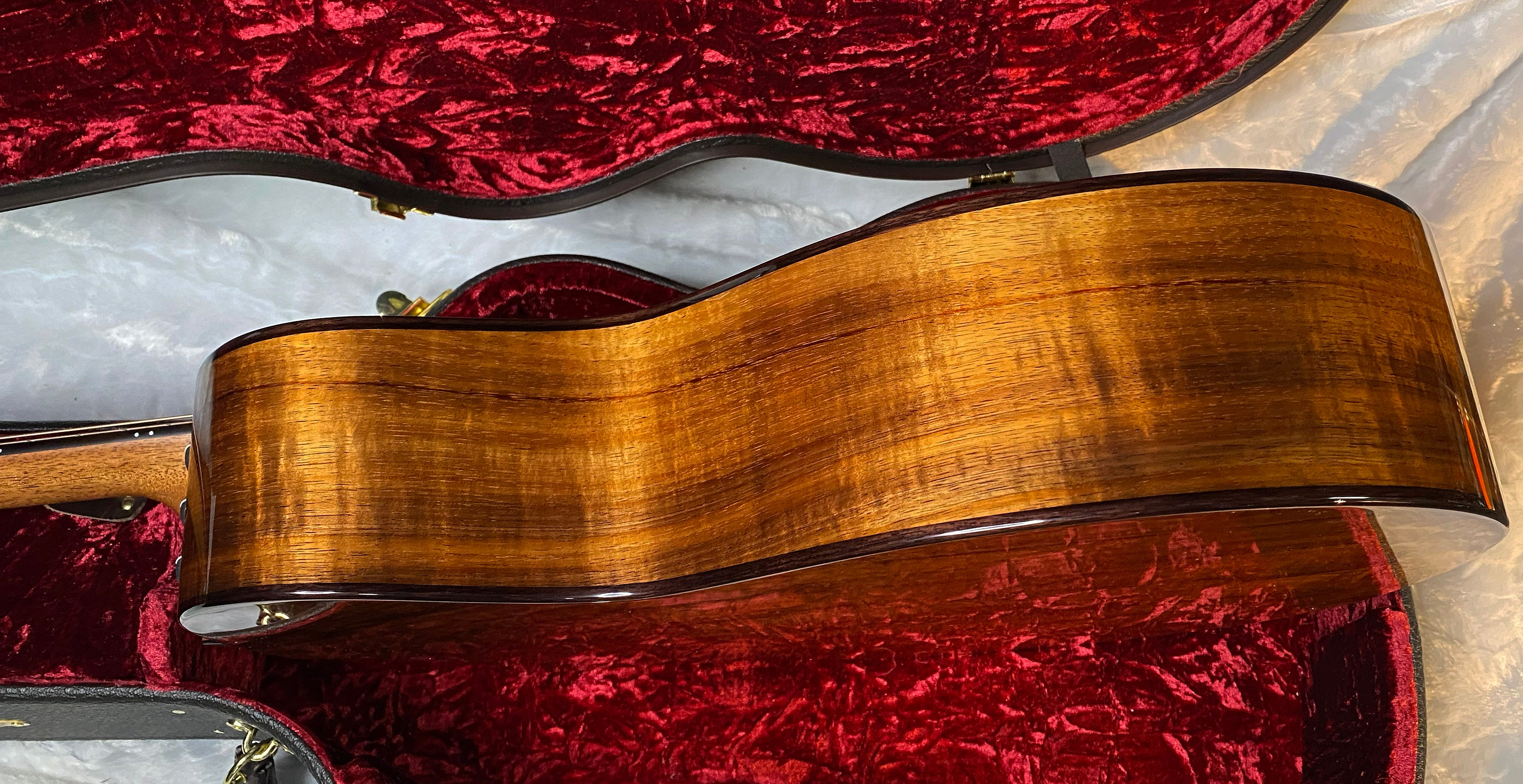 NEW! Taylor Custom 724ce Acoustic-Electric Guitar - Natural Gloss - AAAAA Hand Picked Koa - WOW! Authorized Dealer - G06770