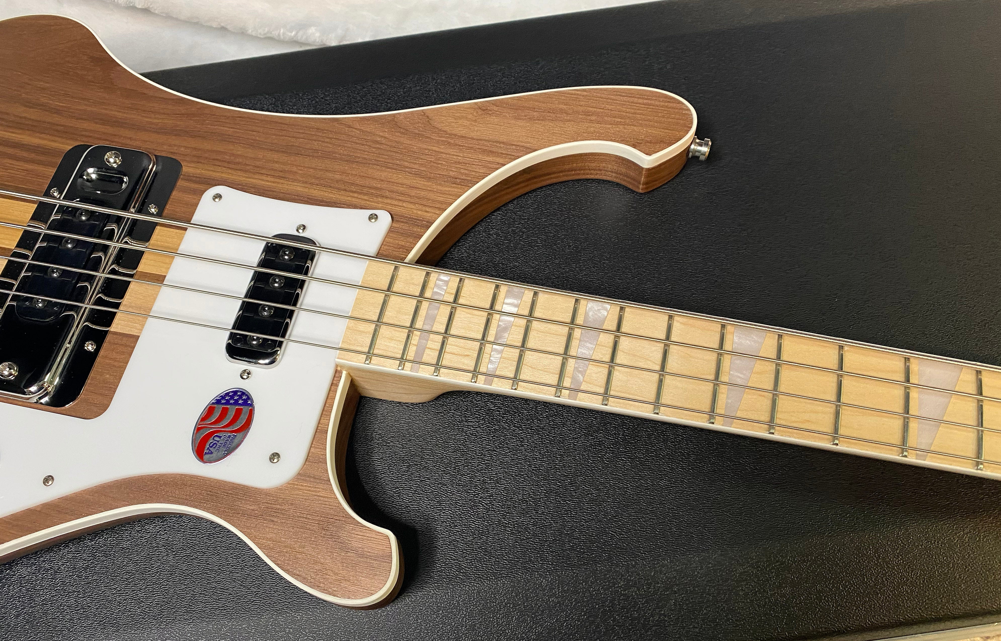 NEW! Rickenbacker 4003 W Walnut - 4-String Bass - Authorized Dealer - 8.65lbs - G06773