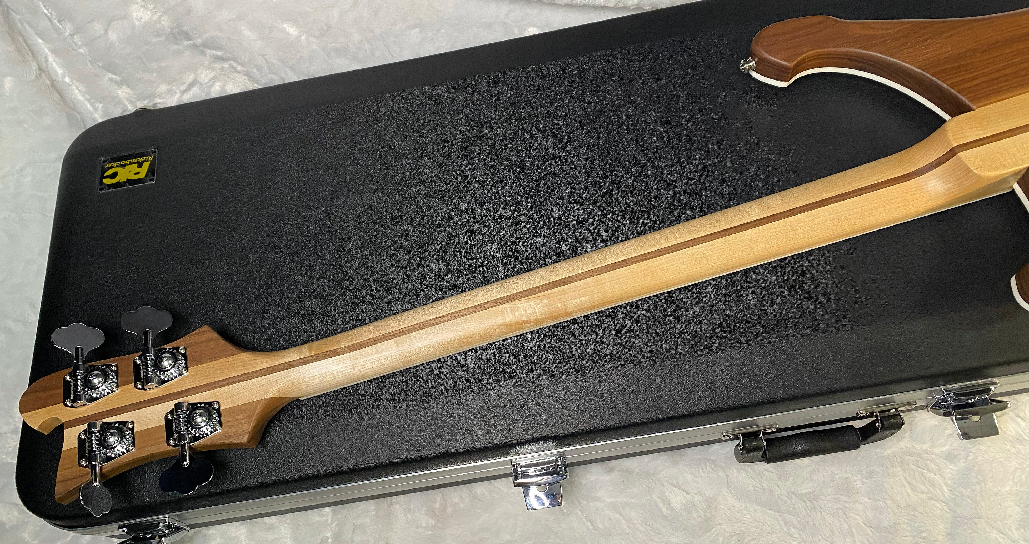 NEW! Rickenbacker 4003 W Walnut - 4-String Bass - Authorized Dealer - 8.65lbs - G06773