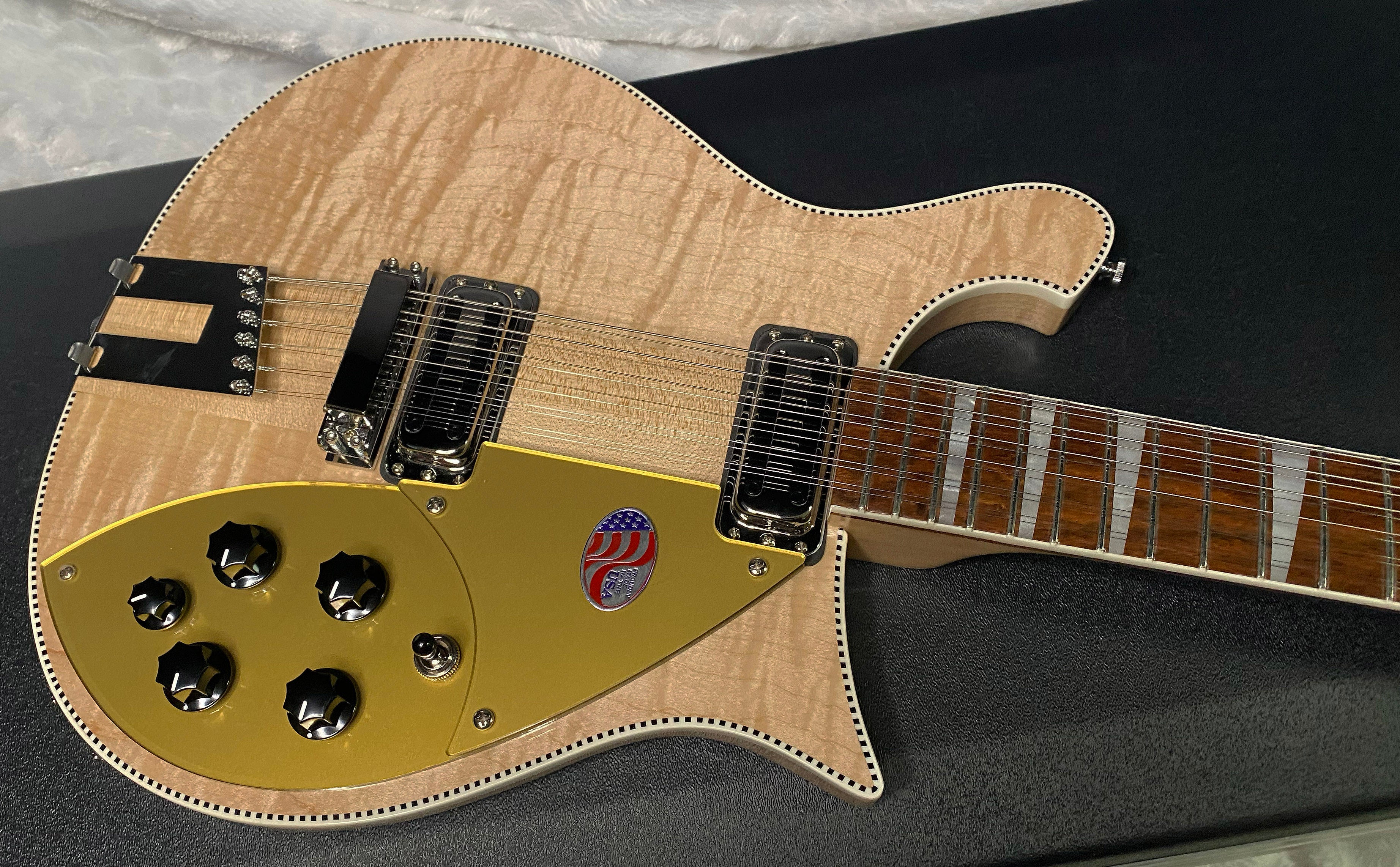 NEW! Rickenbacker 660/12 Maple Glo MG - Only 7.2 lbs - Authorized Dealer - G07403