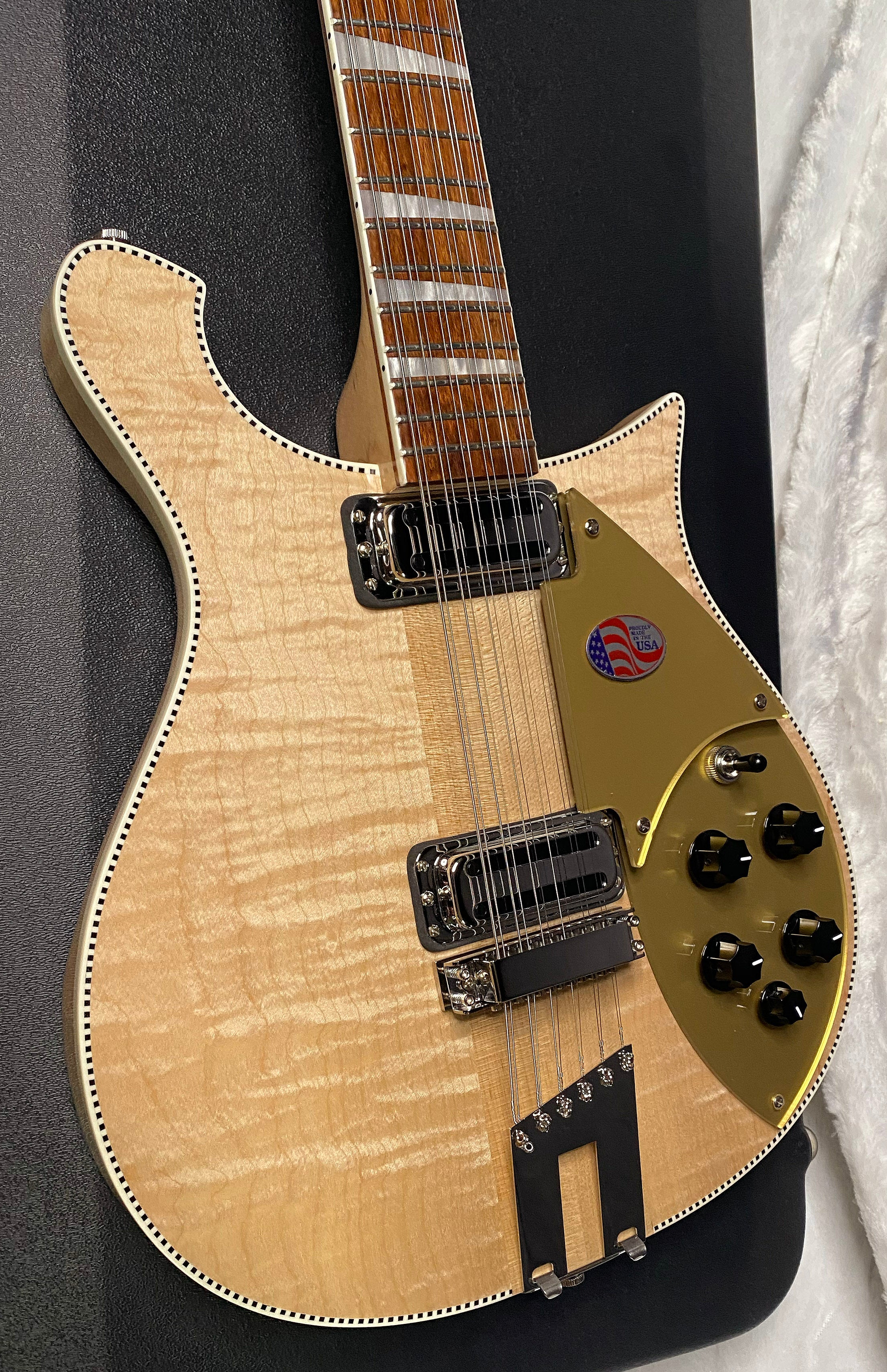 NEW! Rickenbacker 660/12 Maple Glo MG - Only 7.2 lbs - Authorized Dealer - G07403