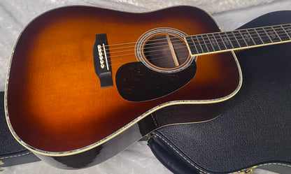 NEW ! Martin D-41 - 2025 Spec - 10Y25D41AMBERTONE - Authorized Dealer - Ambertone Finish - 4.4lbs - G06775