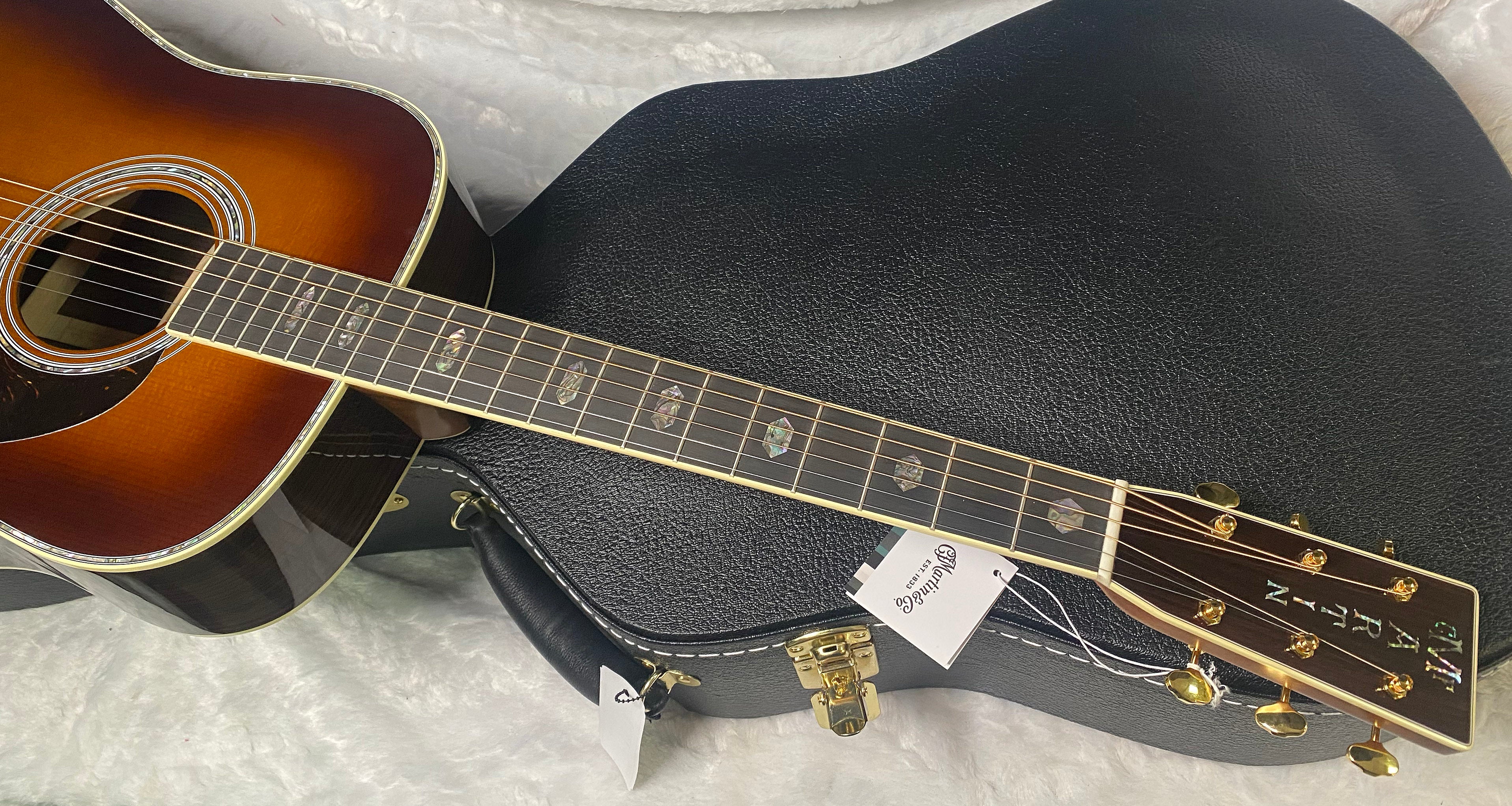 NEW ! Martin D-41 - 2025 Spec - 10Y25D41AMBERTONE - Authorized Dealer - Ambertone Finish - 4.4lbs - G06775