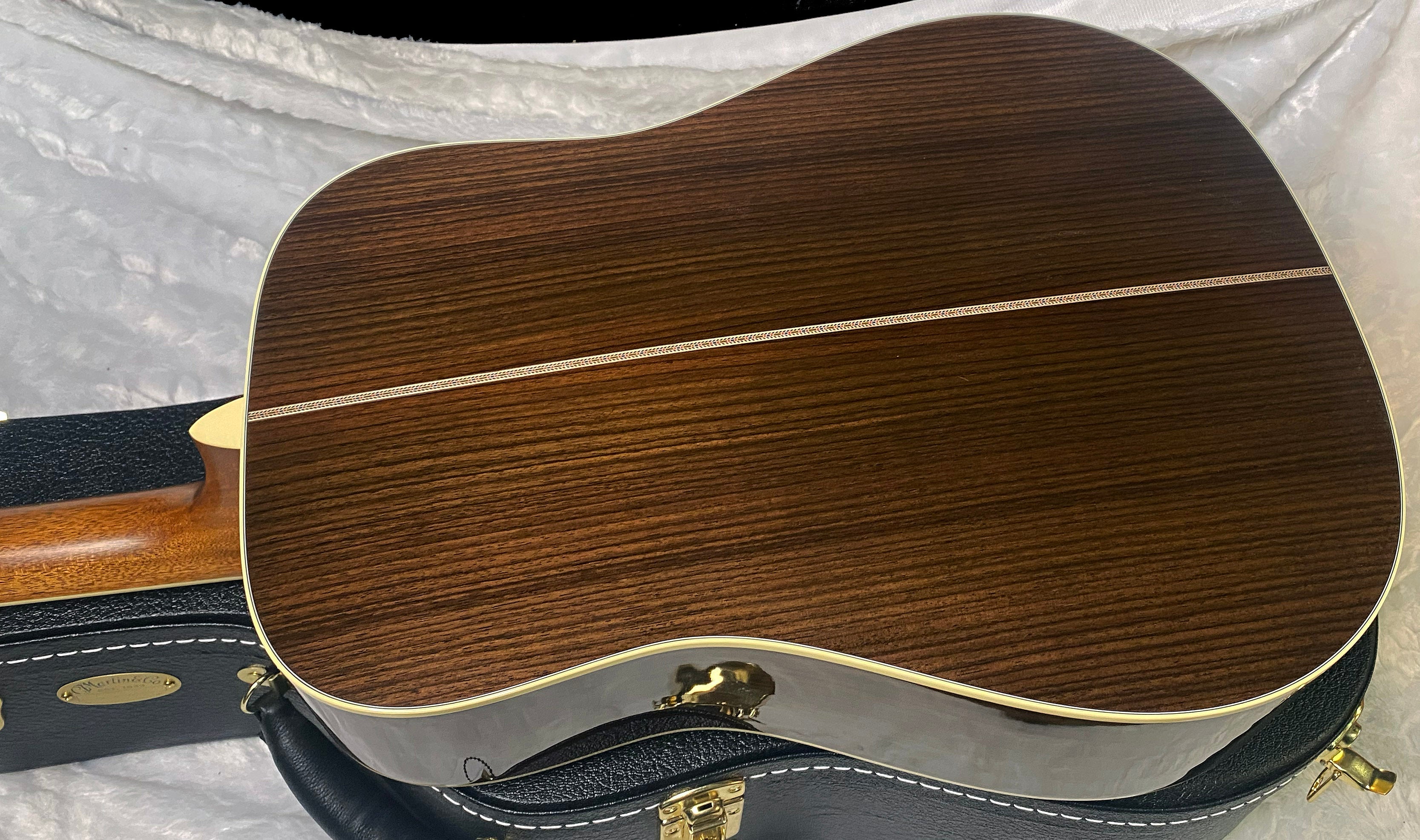 NEW ! Martin D-41 - 2025 Spec - 10Y25D41AMBERTONE - Authorized Dealer - Ambertone Finish - 4.4lbs - G06775