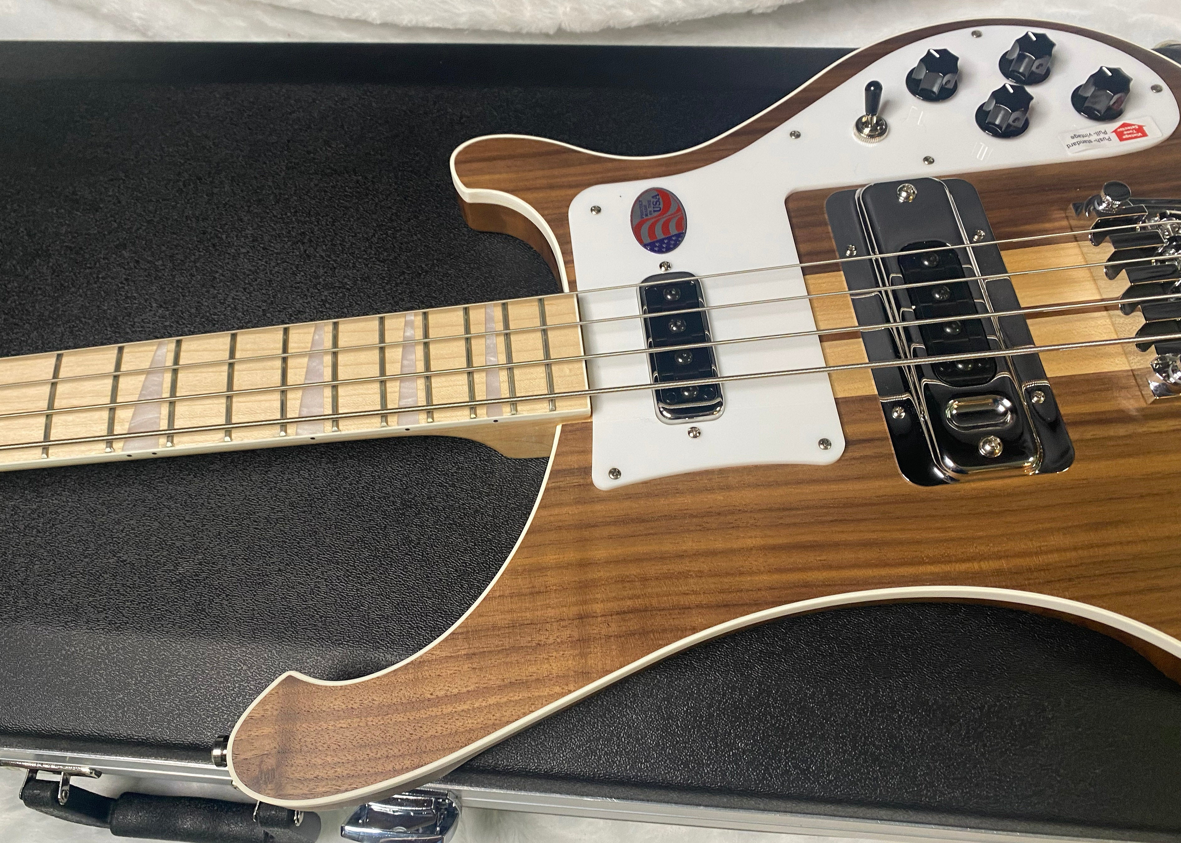 NEW! Rickenbacker 4003 W Walnut - 4-String Bass - Authorized Dealer - 8.8lbs - G06774