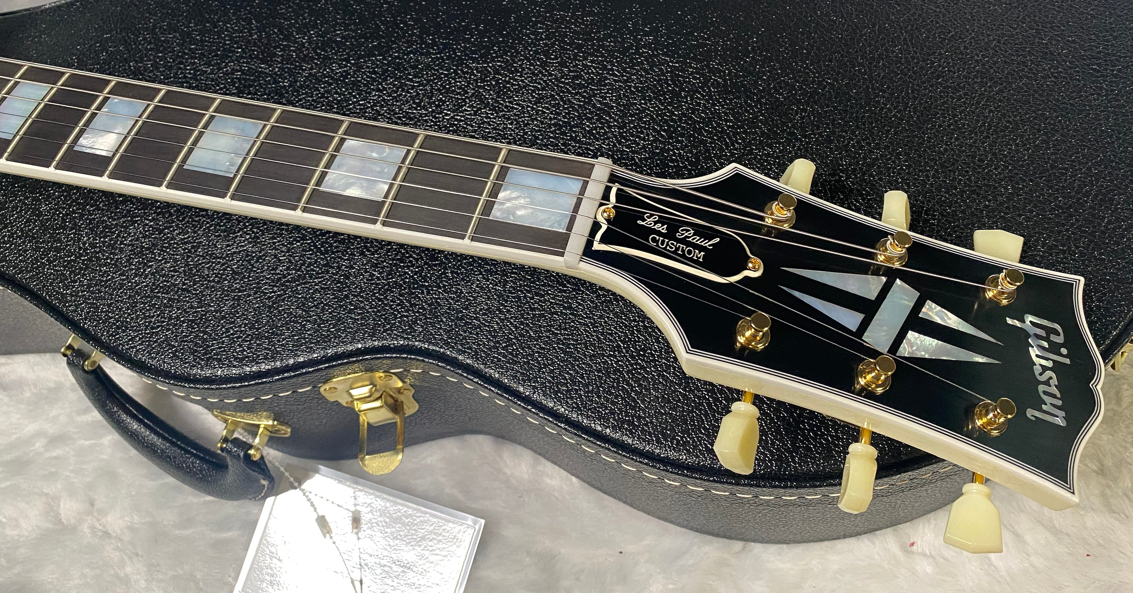 NEW! Gibson Les Paul Custom 1957 Reissue VOS - Custom Ordered in TV White - Custom Shop - ONLY 8.5 lbs - Authorized Dealer - G06741