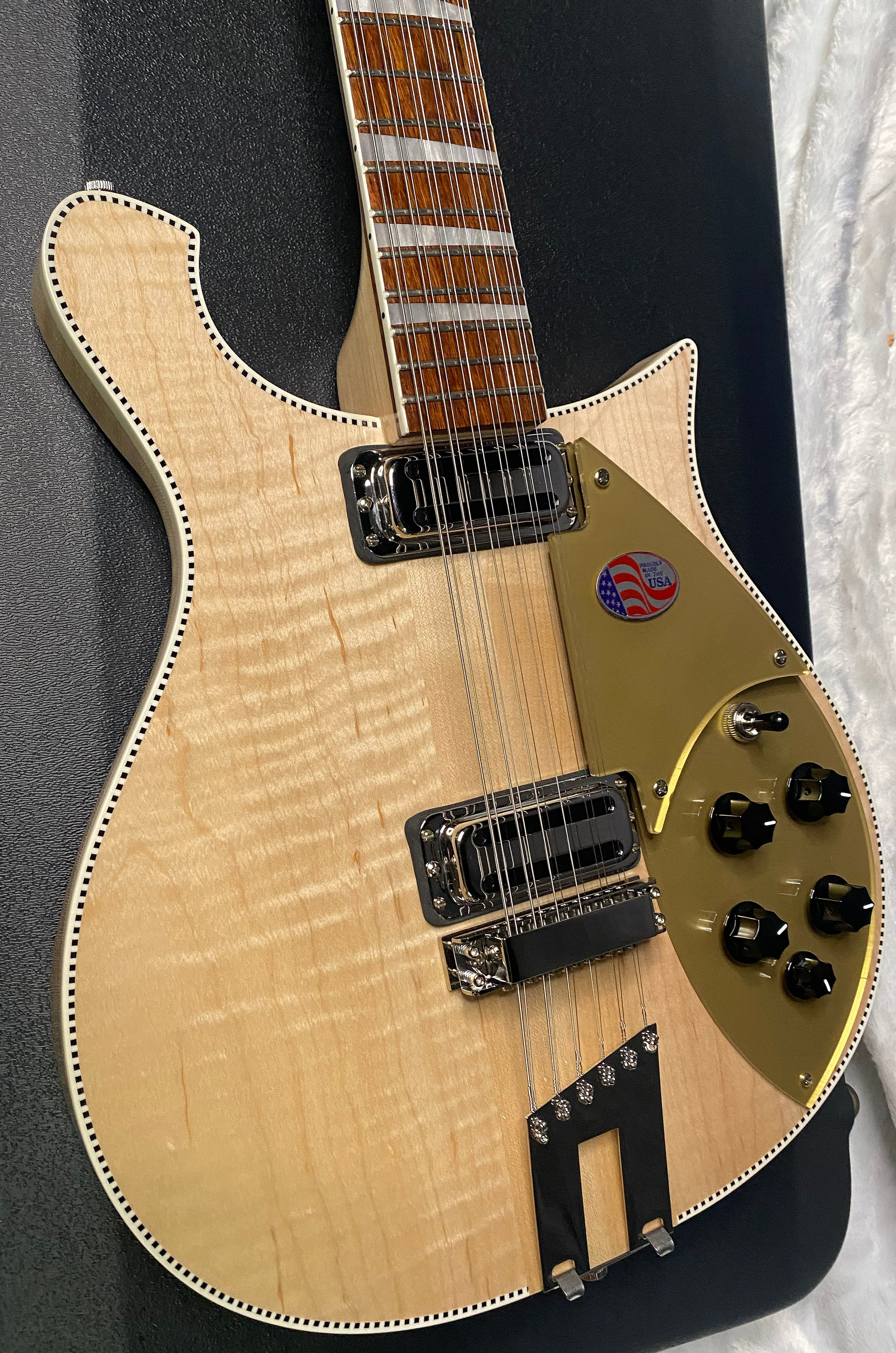 NEW! Rickenbacker 660/12 Maple Glo MG - Only 7.2 lbs - Authorized Dealer - G07402
