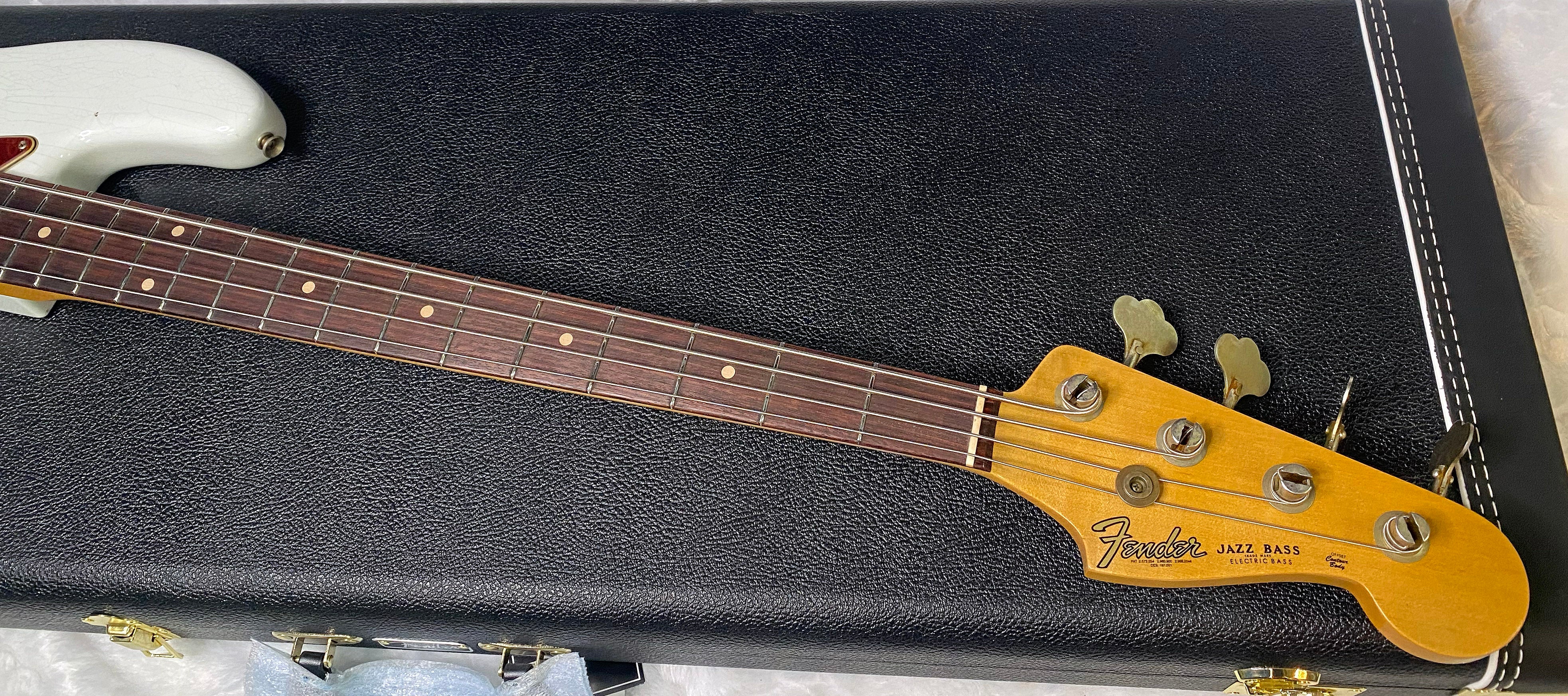 NEW! Fender Custom Shop 64 Jazz Bass Relic - Olympic White Finish - 9.7 lbs - Authorized Dealer - G06779