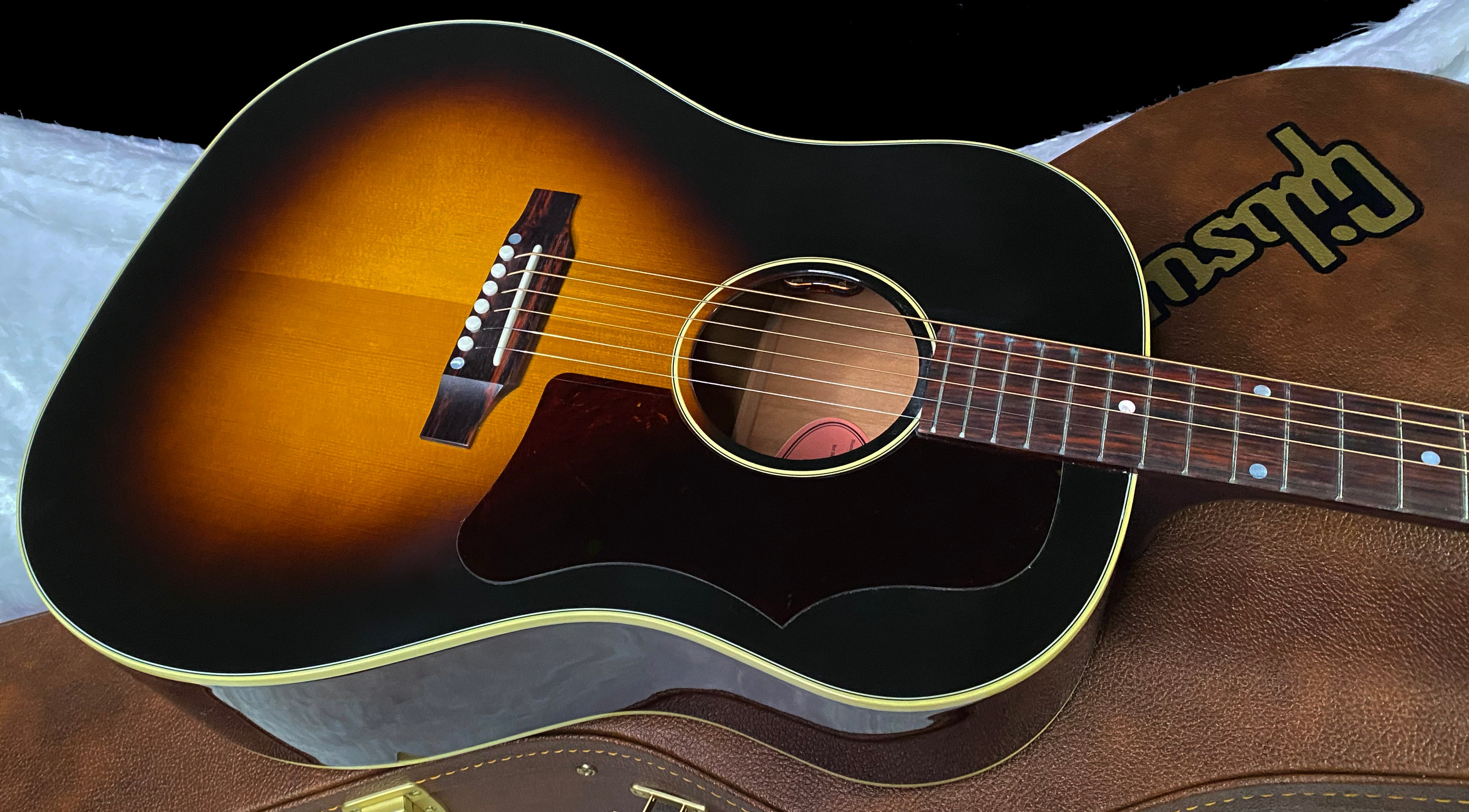 NEW ! Gibson '50s J-45 Original - Vintage Sunburst - 4.1 lbs - Authorized Dealer - G07358
