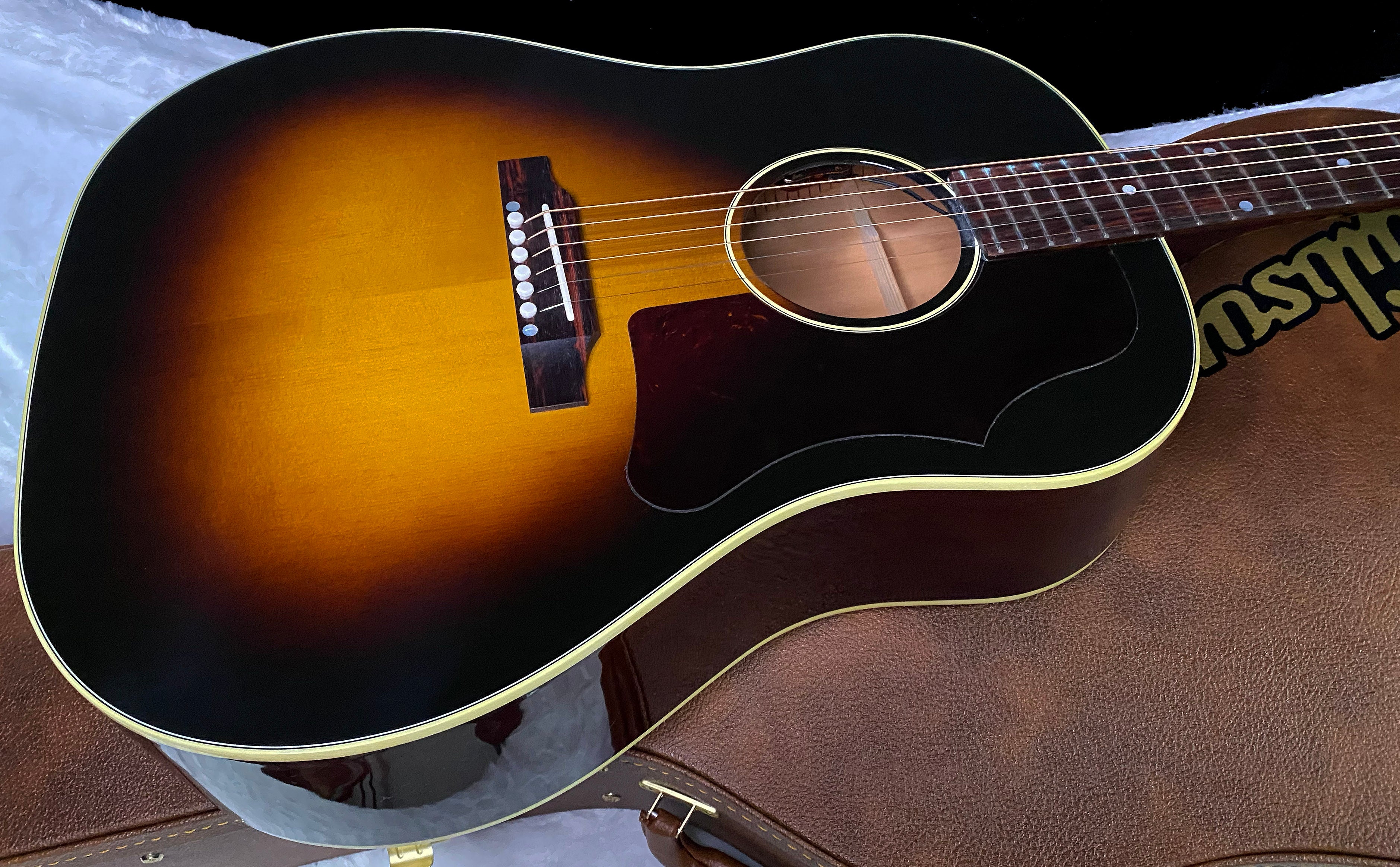NEW ! Gibson '50s J-45 Original - Vintage Sunburst - 4.1 lbs - Authorized Dealer - G07358