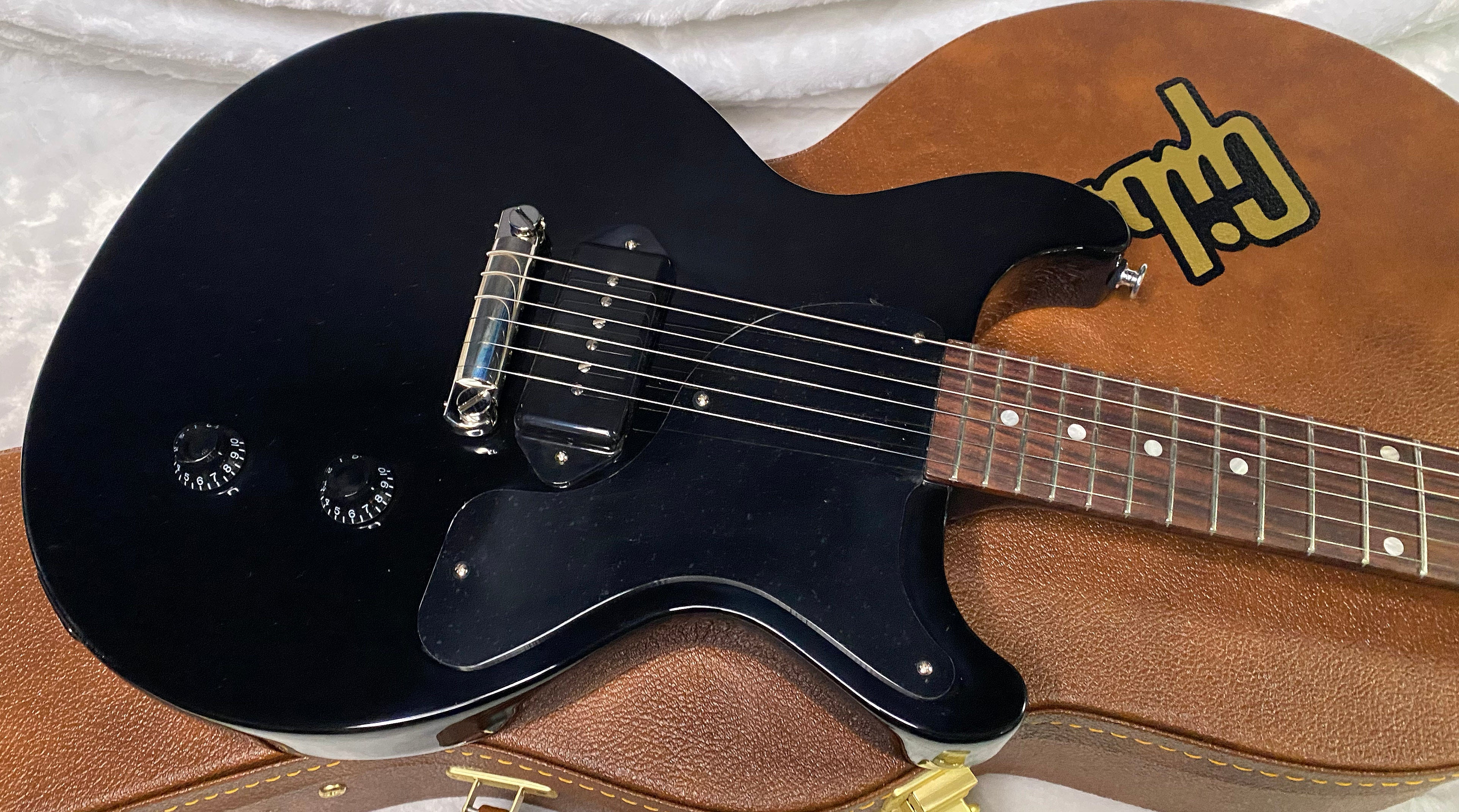 NEW! Gibson Les Paul Junior DC Double Cut - Ebony Finish - Authorized Dealer - Only 6.9lbs - G07277