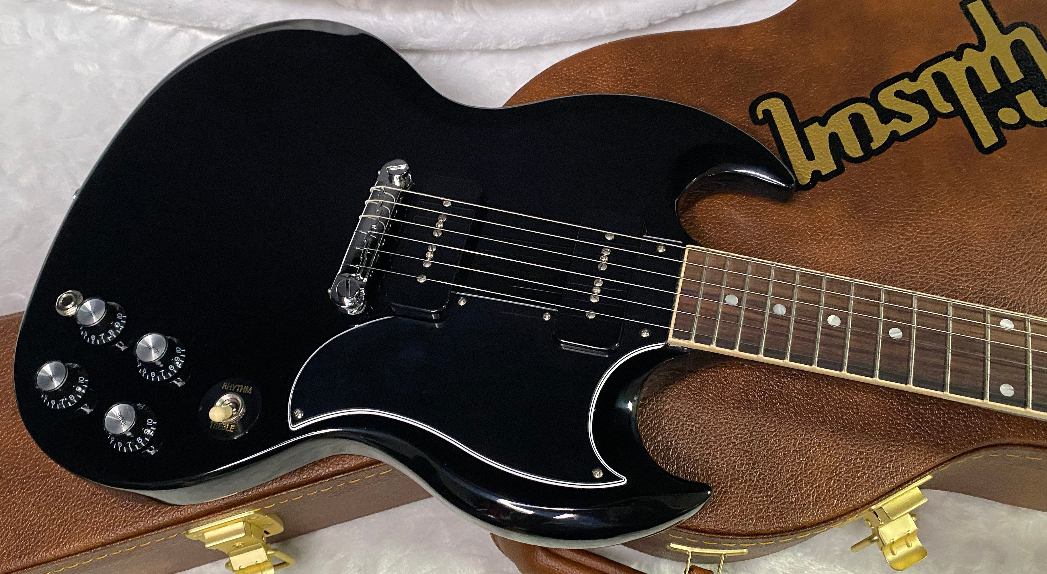 NEW! Gibson SG Special - Ebony Finish - Only 5.9 lbs - Authorized Dealer - P-90's - G07280