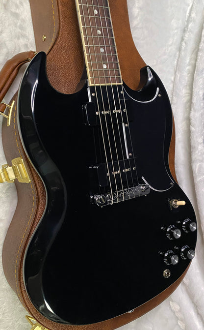 NEW! Gibson SG Special - Ebony Finish - Only 5.9 lbs - Authorized Dealer - P-90's - G07280