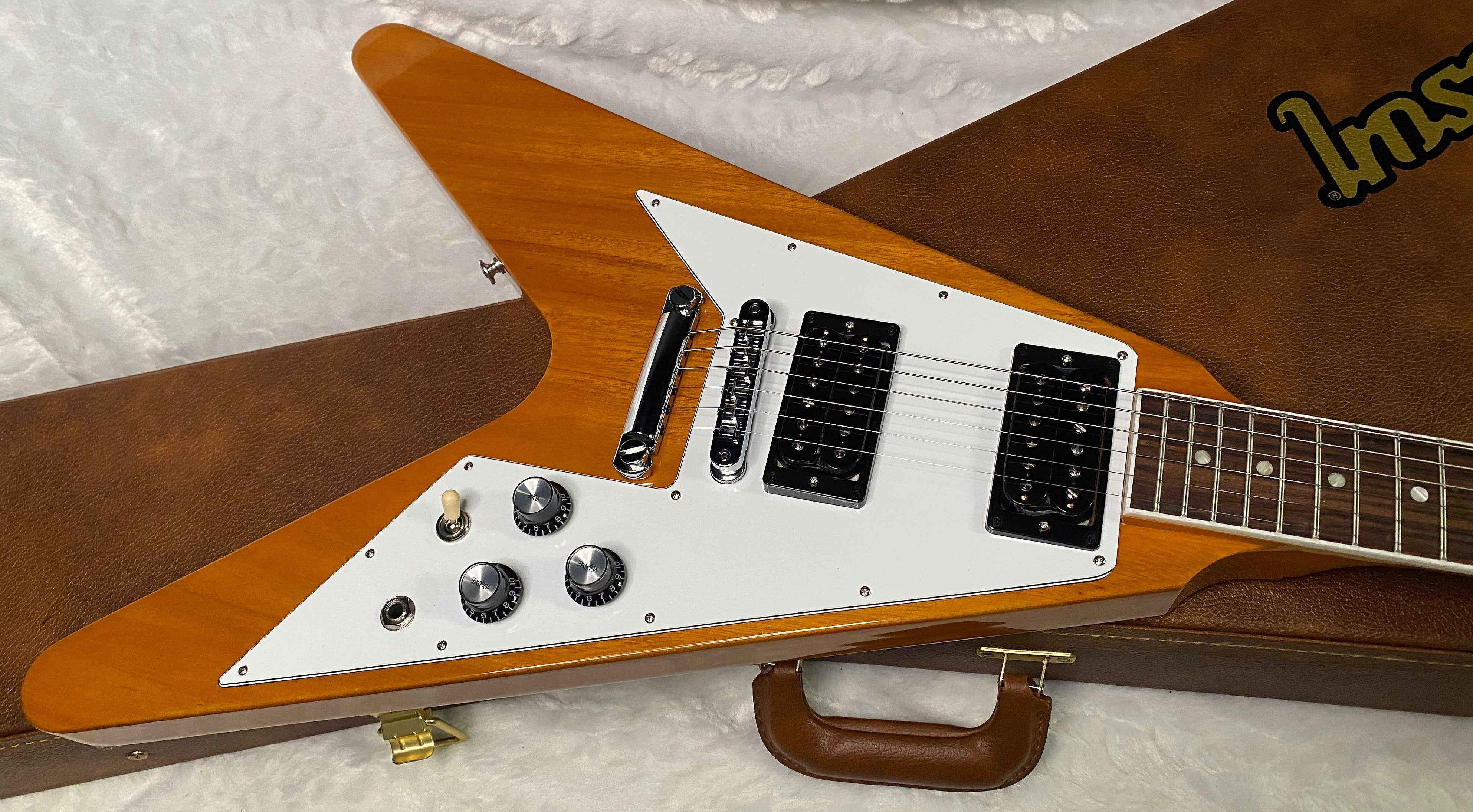 NEW! Gibson '70s Flying V - Antique Natural - Only 6.9 lbs