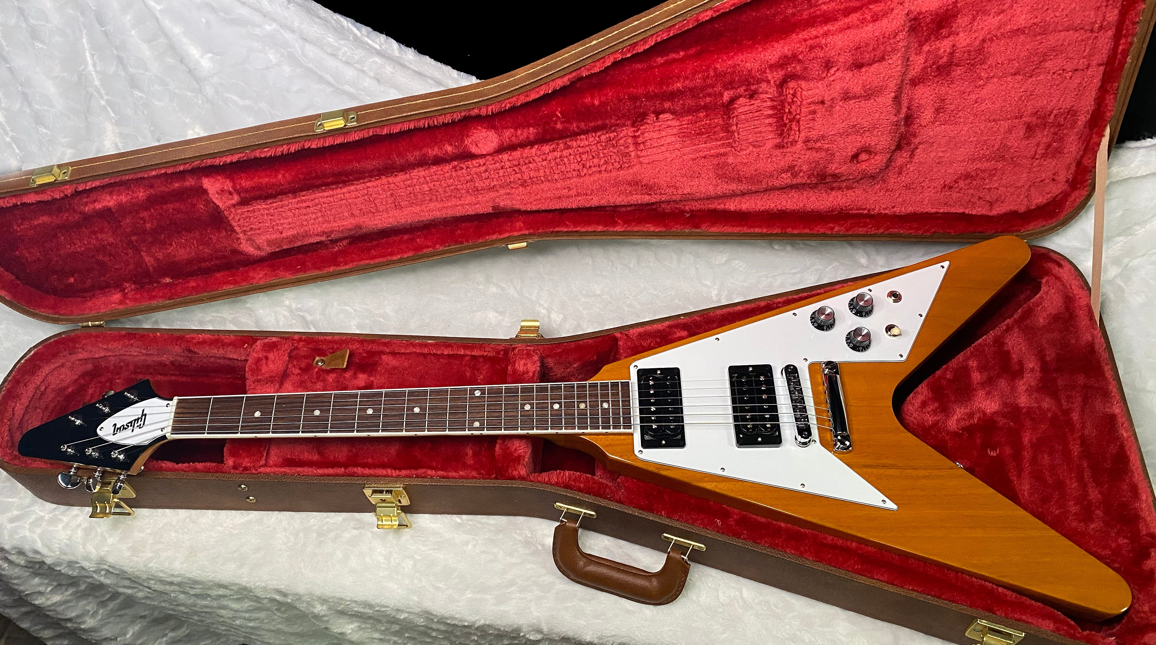 NEW! Gibson '70s Flying V - Antique Natural - Only 6.9 lbs - Original Case - Authorized Dealer - G07360