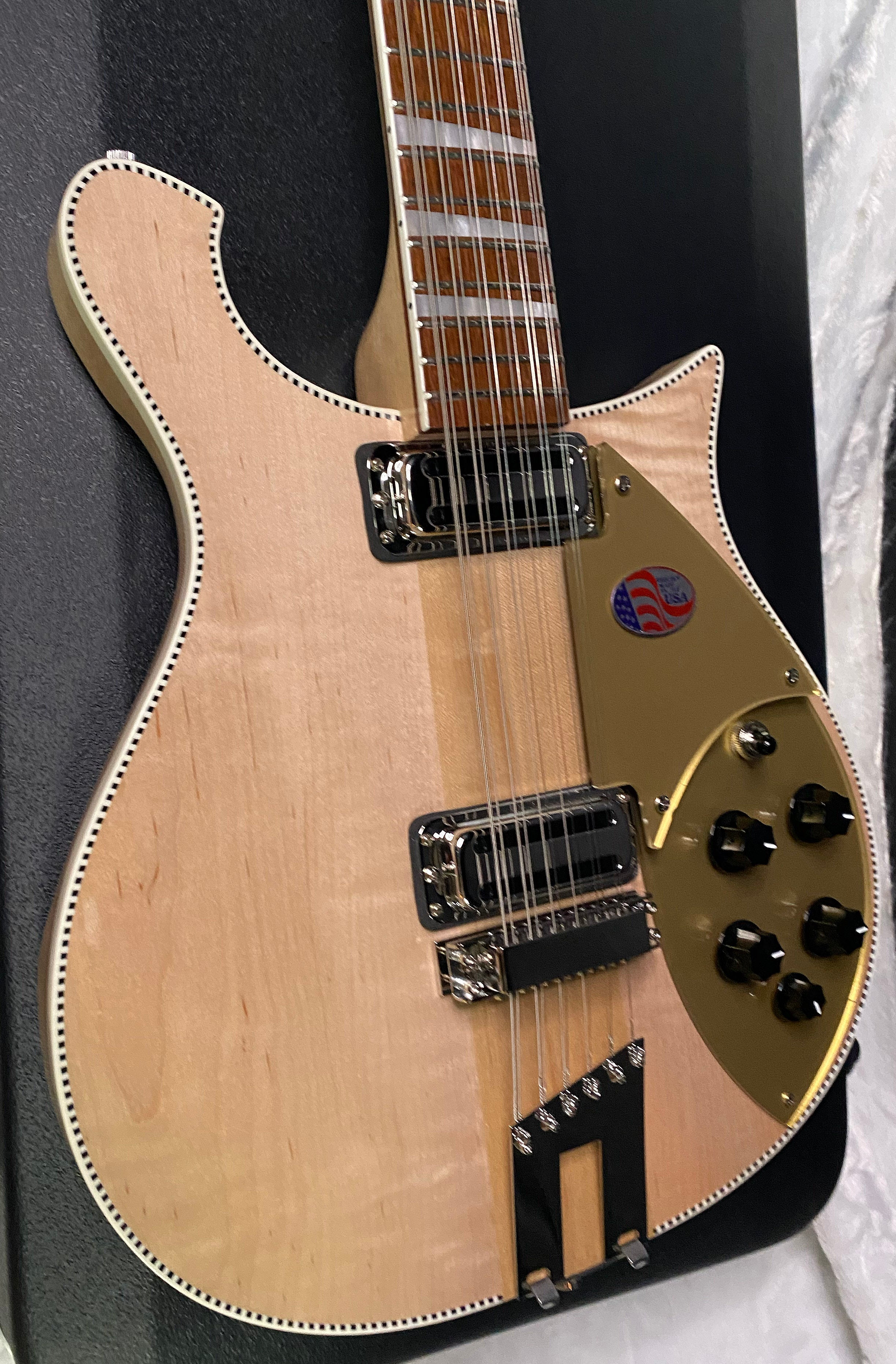 NEW! Rickenbacker 660/12 Maple Glo MG - Only 7.5 lbs - Authorized Dealer - G07399