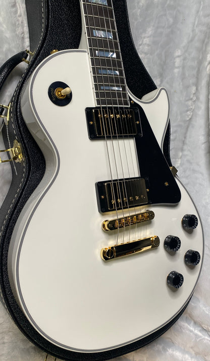 NEW! Gibson Les Paul Custom - Alpine White - Ebony Board - Authorized Dealer - 10lbs - G06473