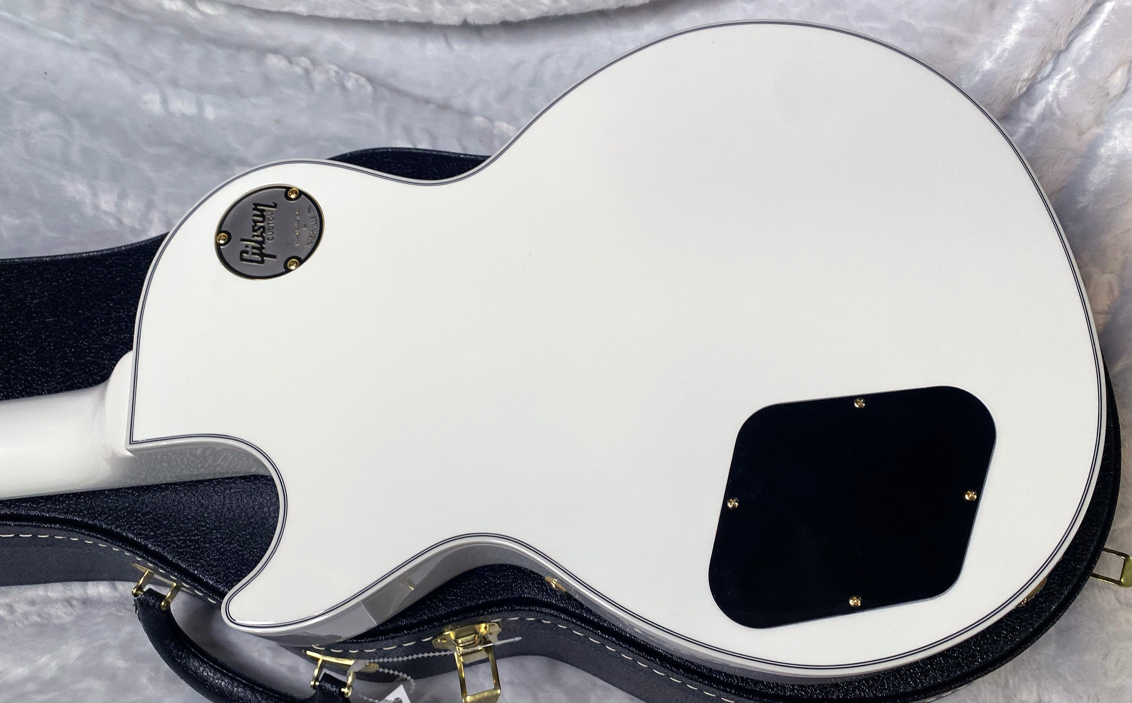 NEW! Gibson Les Paul Custom - Alpine White - Ebony Board - Authorized Dealer - 10lbs - G06473