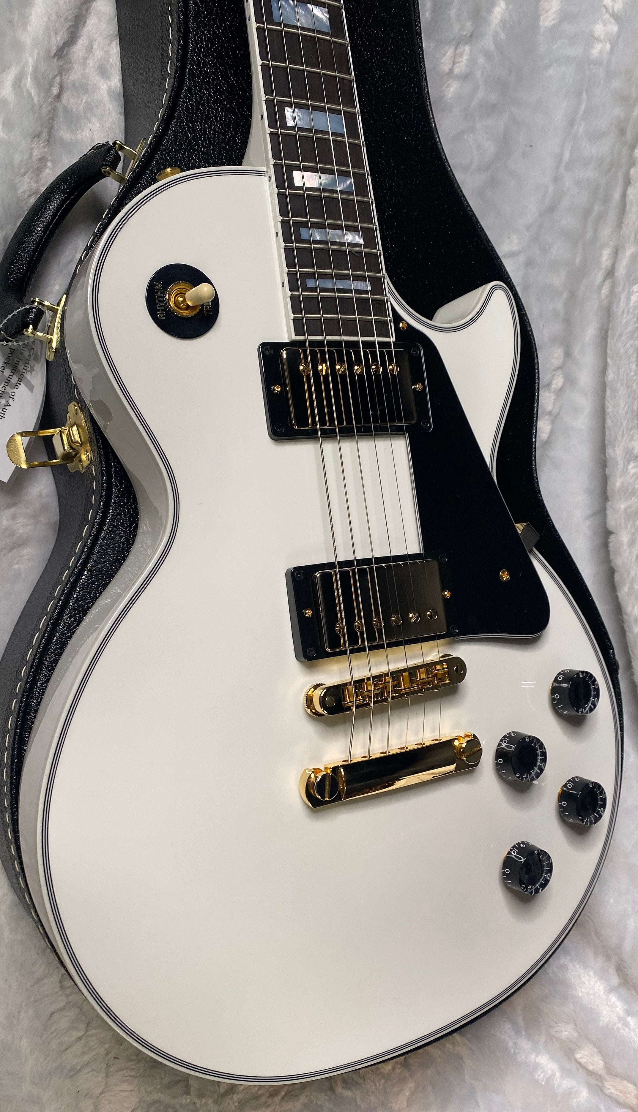NEW! Gibson Les Paul Custom - Alpine White - Ebony Board - Authorized Dealer - Only 9.5lbs - G06446