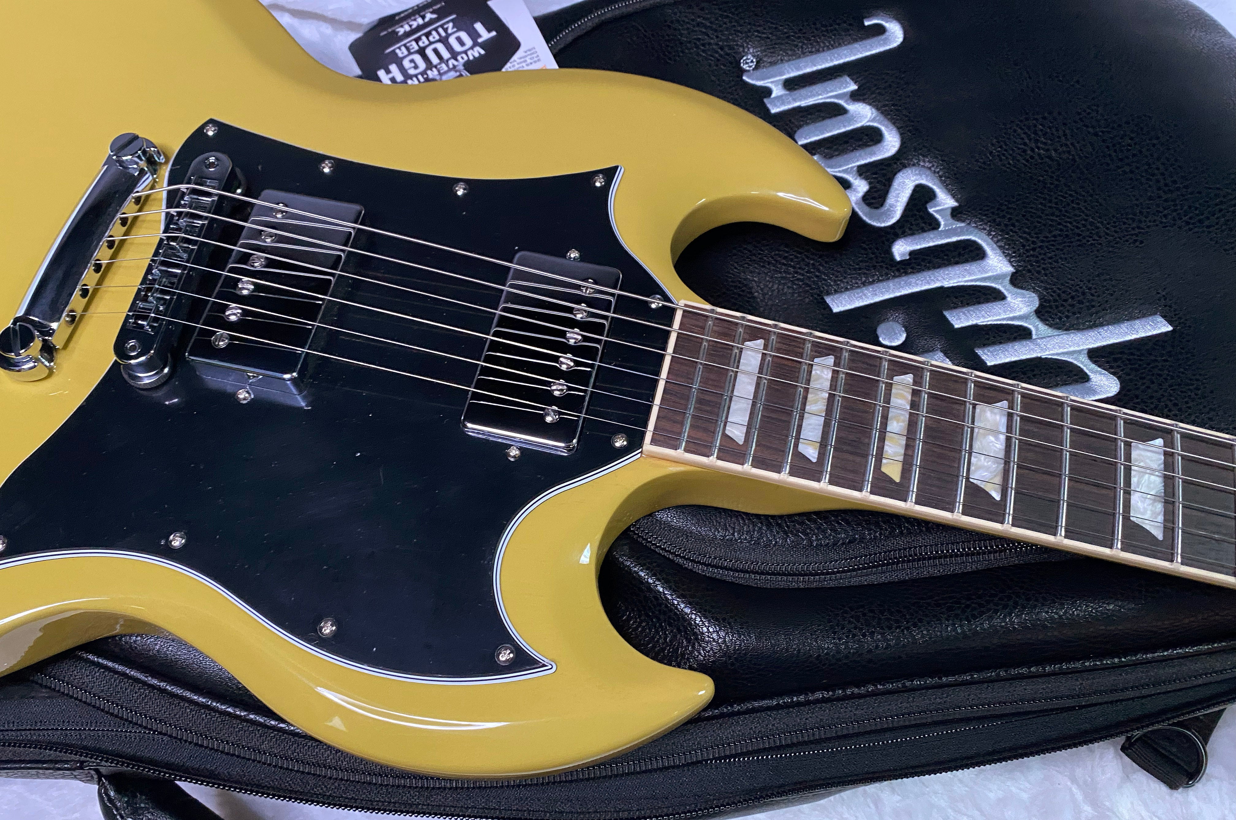 NEW ! Gibson SG Standard TV Yellow Finish - Original Gibson Leather Gig Bag - Authorized Dealer - Only 6.5 lbs - G07324