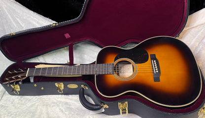 NEW! Martin 00028EC Eric Clapton Signature - Sunburst Finish - Authorized Dealer - 4.1lbs - G06780