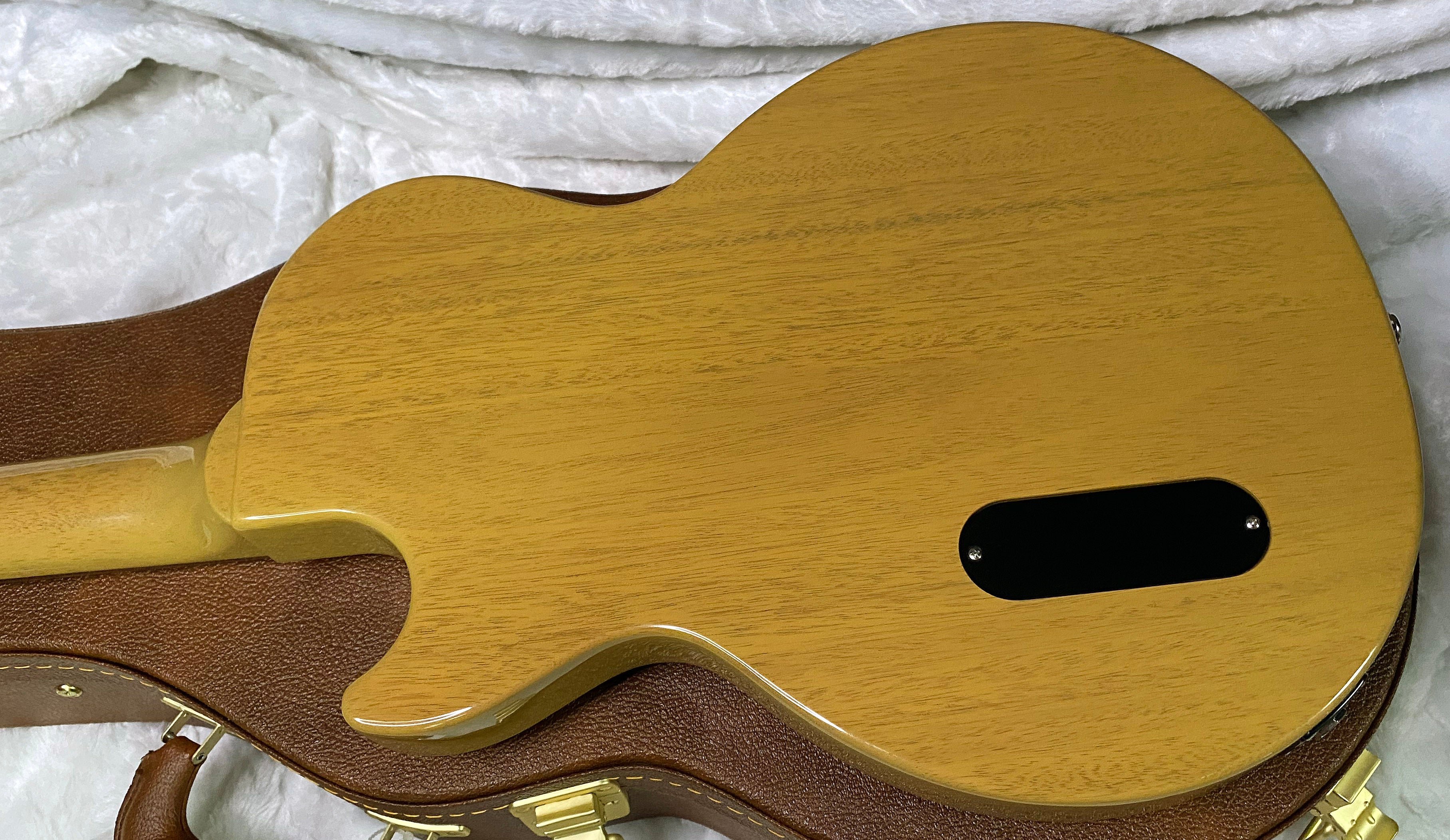 NEW! Gibson Les Paul Junior - TV Yellow - Hardshell Case - Authorized Dealer - 7.9 lbs - G07288